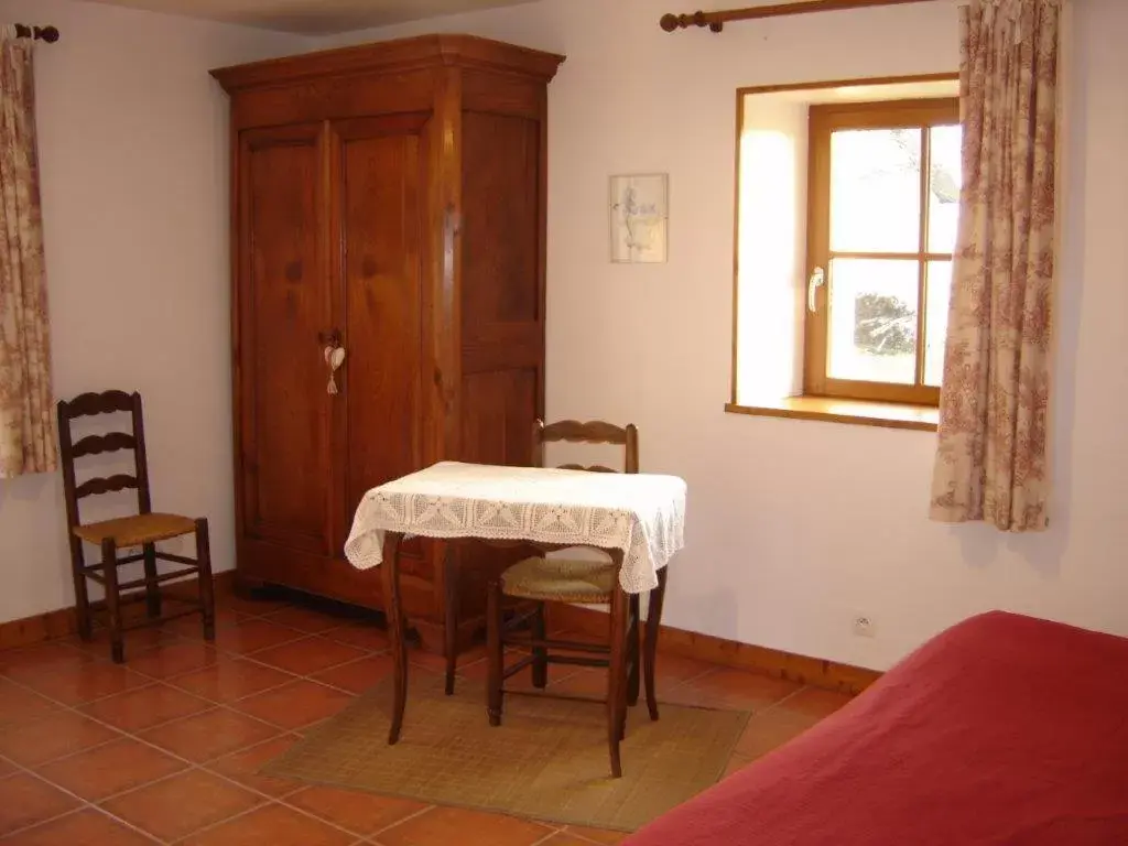 Dining Area in Chambres d'Hôtes Domaine Le Fragnaud