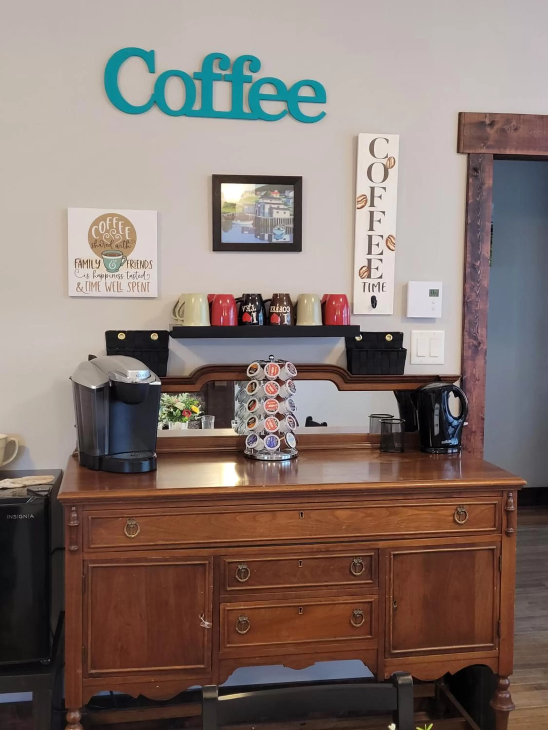 Coffee/tea facilities in The Harbourside Inn & Cafe