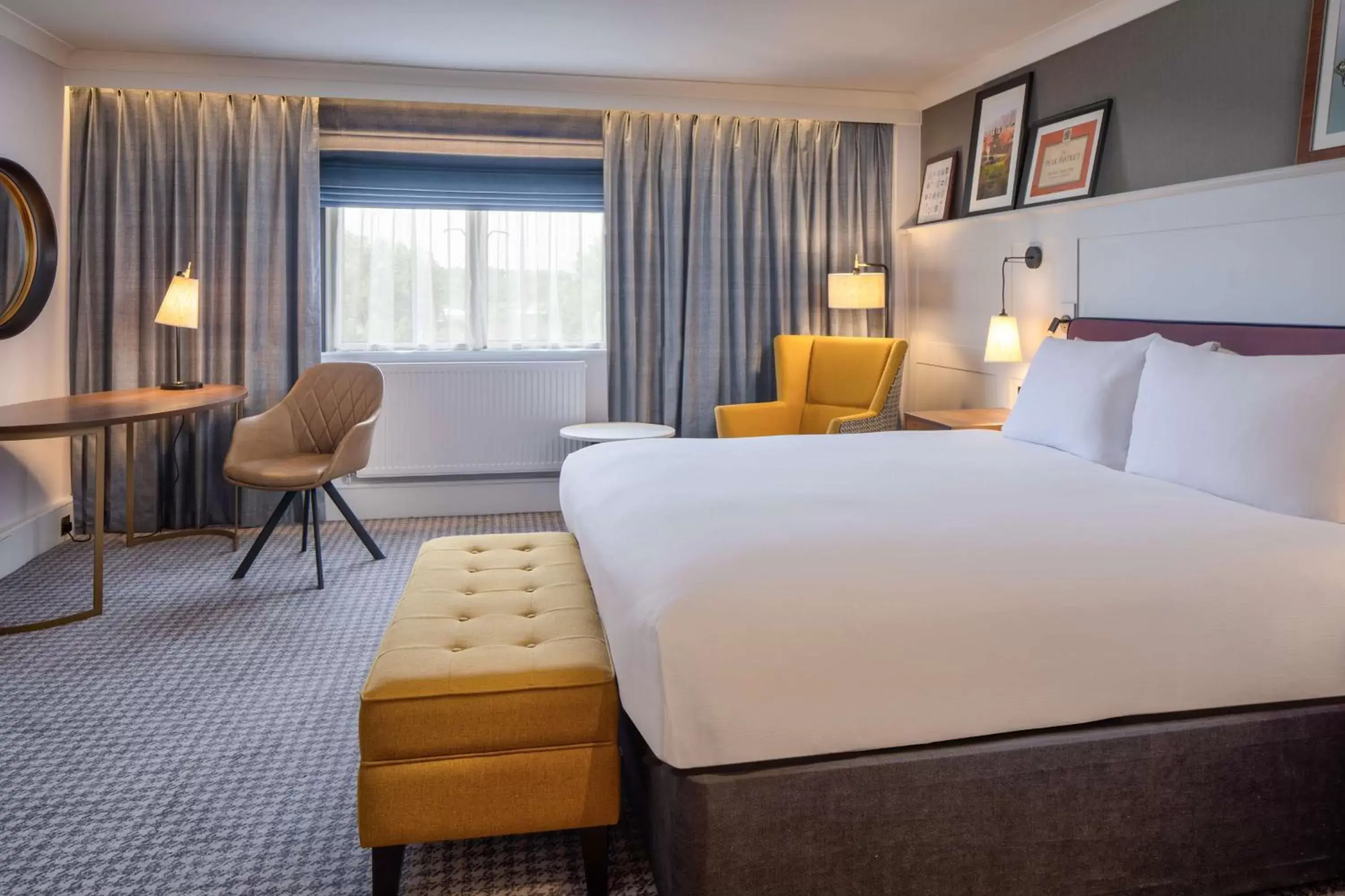 Bedroom, Bed in DoubleTree by Hilton Stoke-on-Trent, United Kingdom