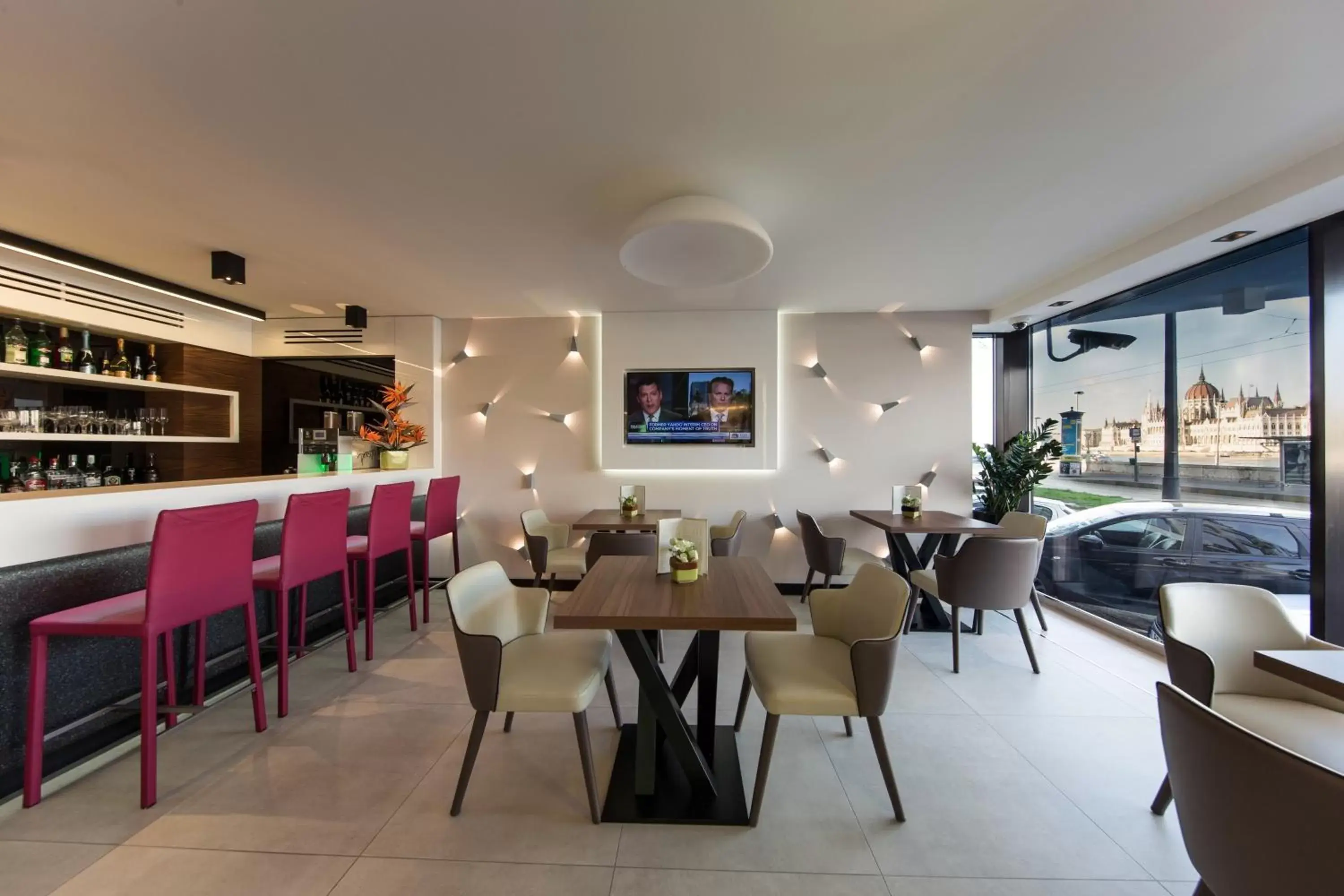 Lounge or bar, Restaurant/Places to Eat in Boutique Hotel Victoria Budapest