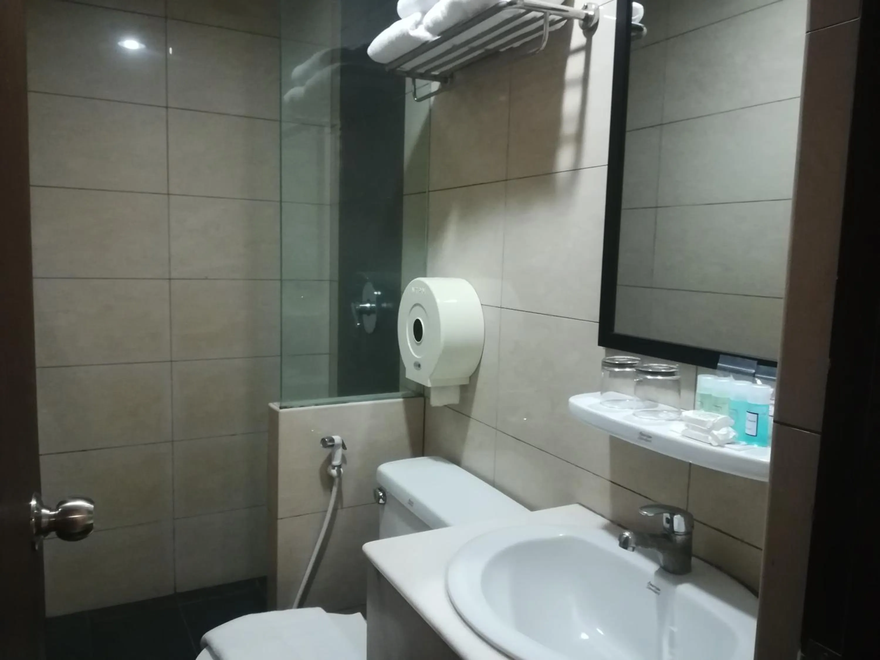 Breakfast in Crystal Lodge