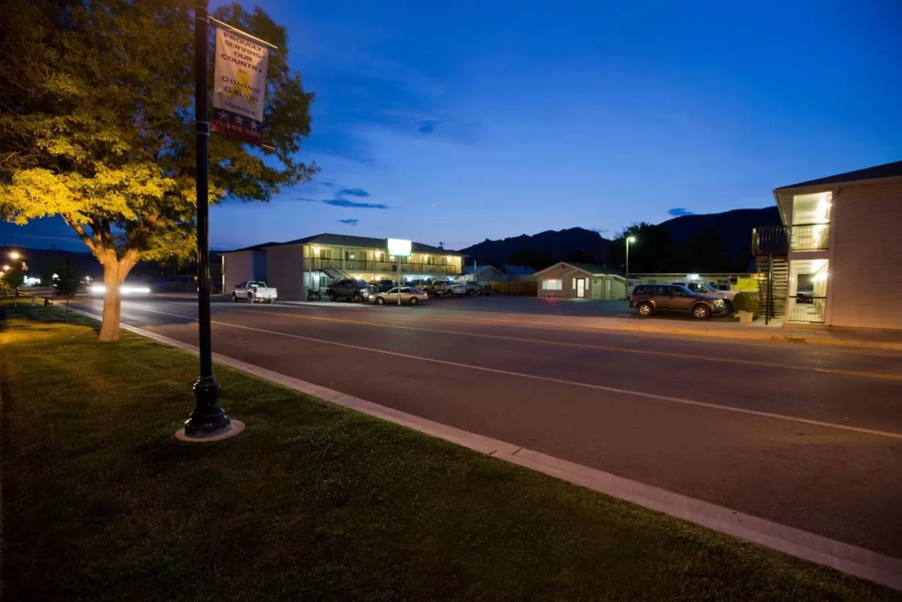 Property building in Shady Motel