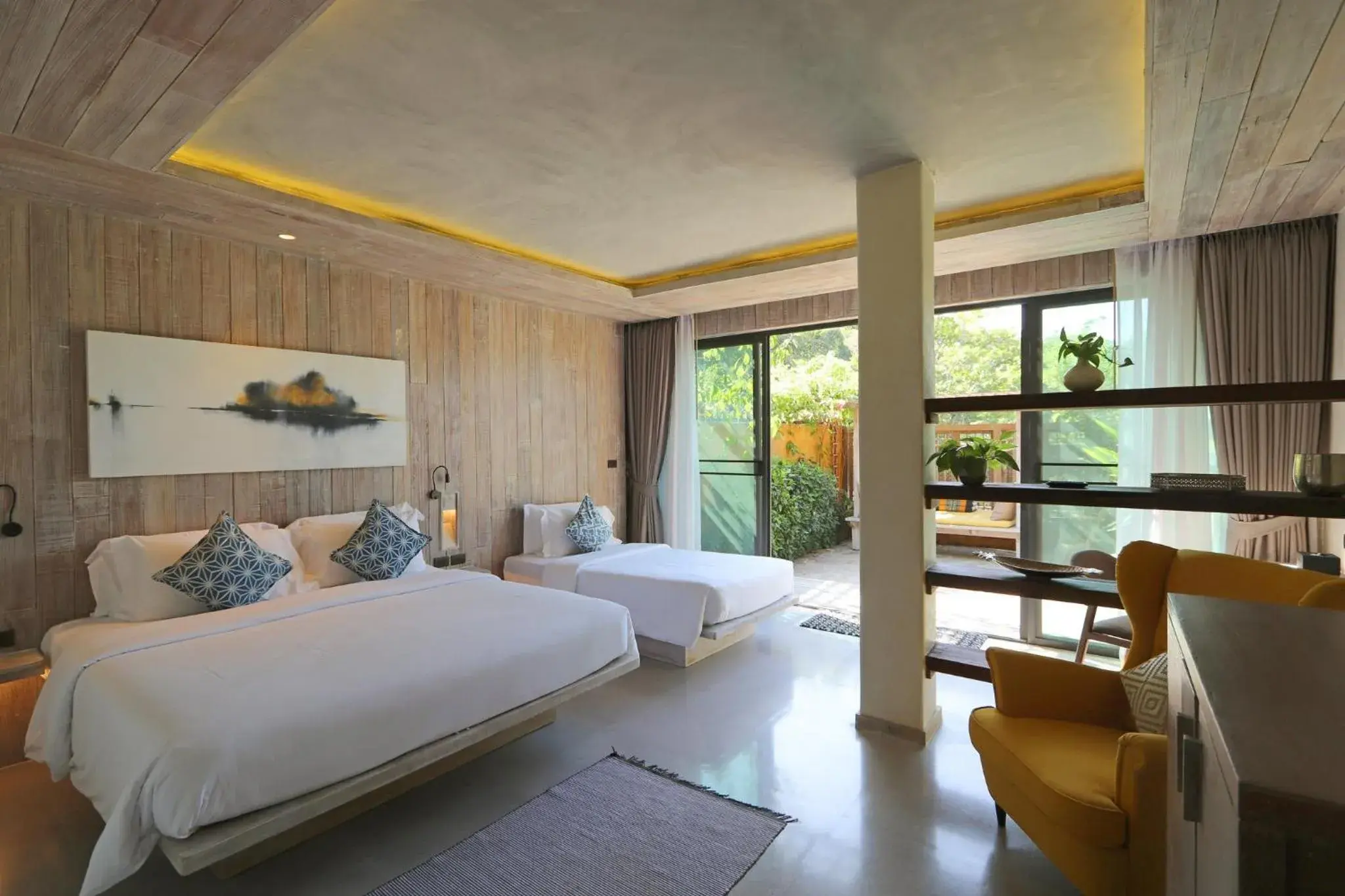 Photo of the whole room in Dinso Resort & Villas Phuket an IHG Hotel