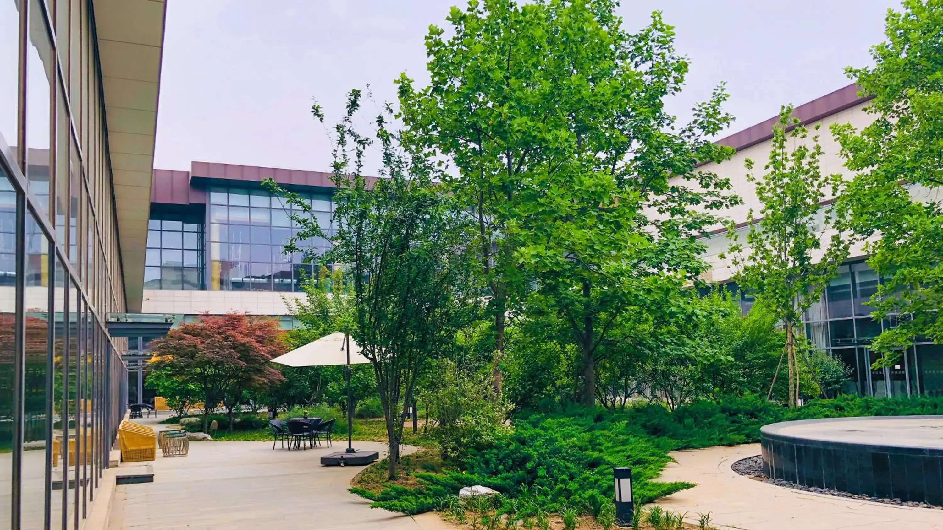 Property building in Holiday Inn Beijing Shijingshan Parkview, an IHG Hotel