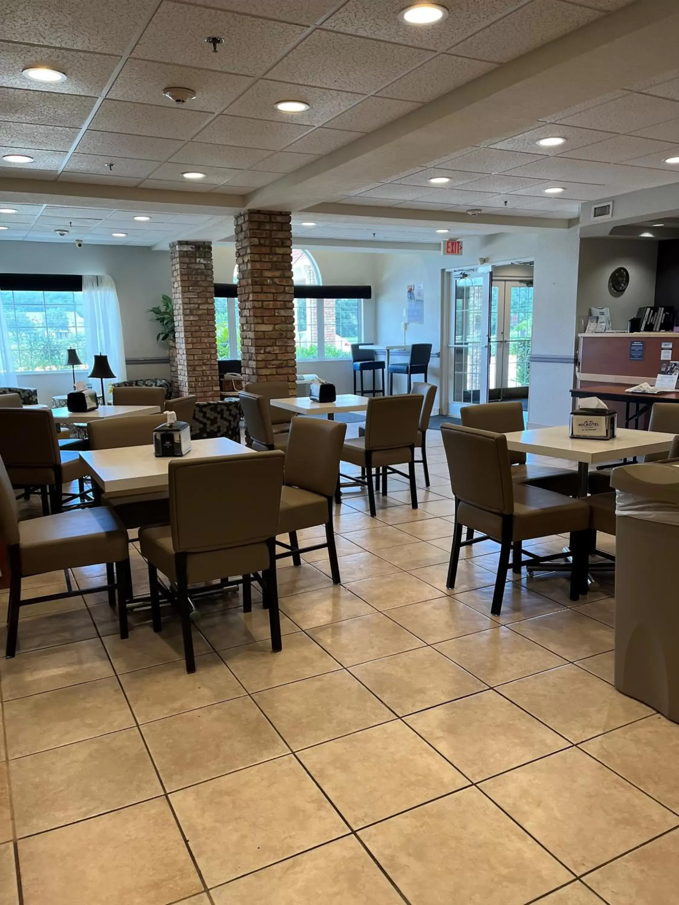 Restaurant/Places to Eat in Microtel Inn and Suites by Wyndham - Lady Lake/ The Villages