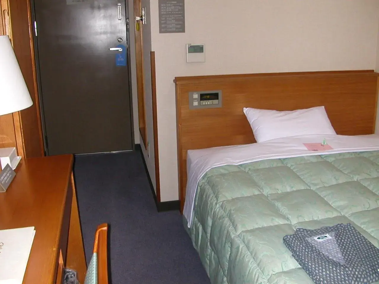 Bed in Hotel Route-Inn Nagaizumi Numazu Inter 2