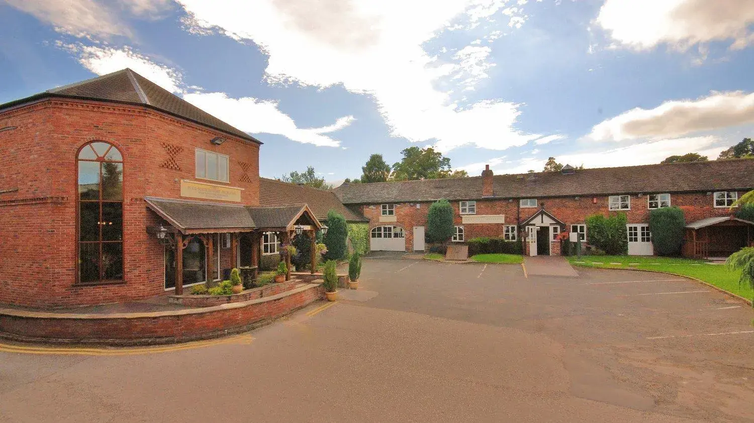 Facade/entrance, Property Building in Slaters Country Inn