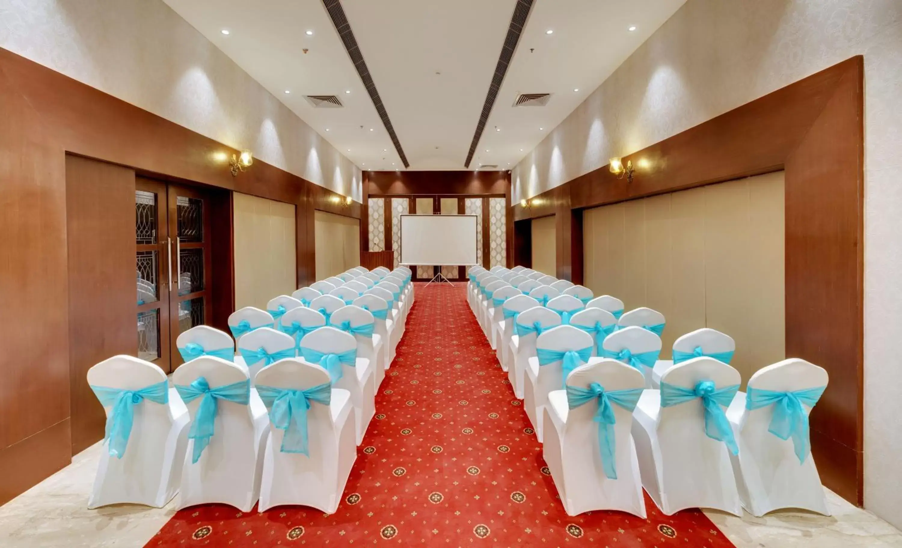 People, Banquet Facilities in The Fern Residency Udaipur