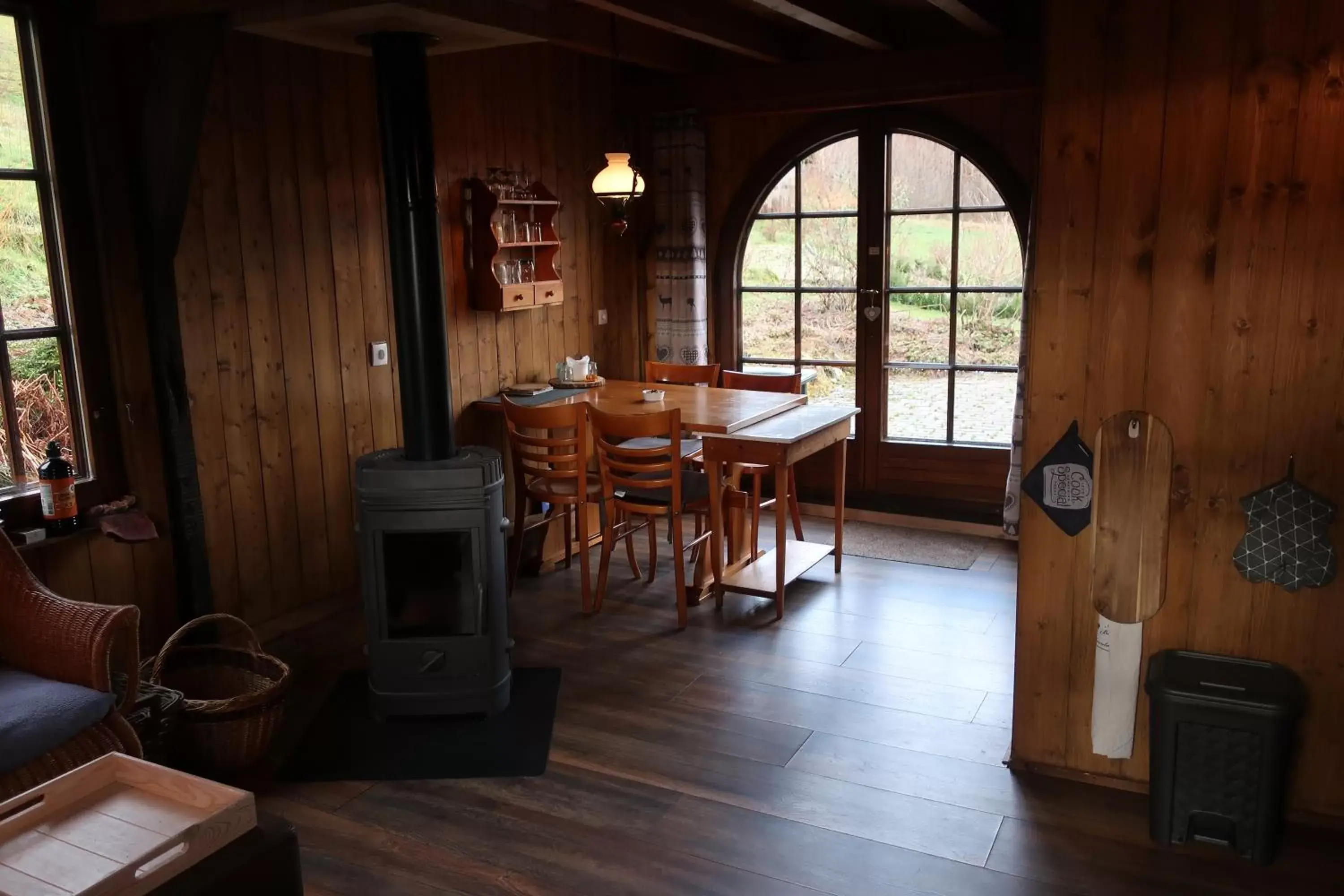 Dining Area in Gîte et chambres d'hôtes le Chêne