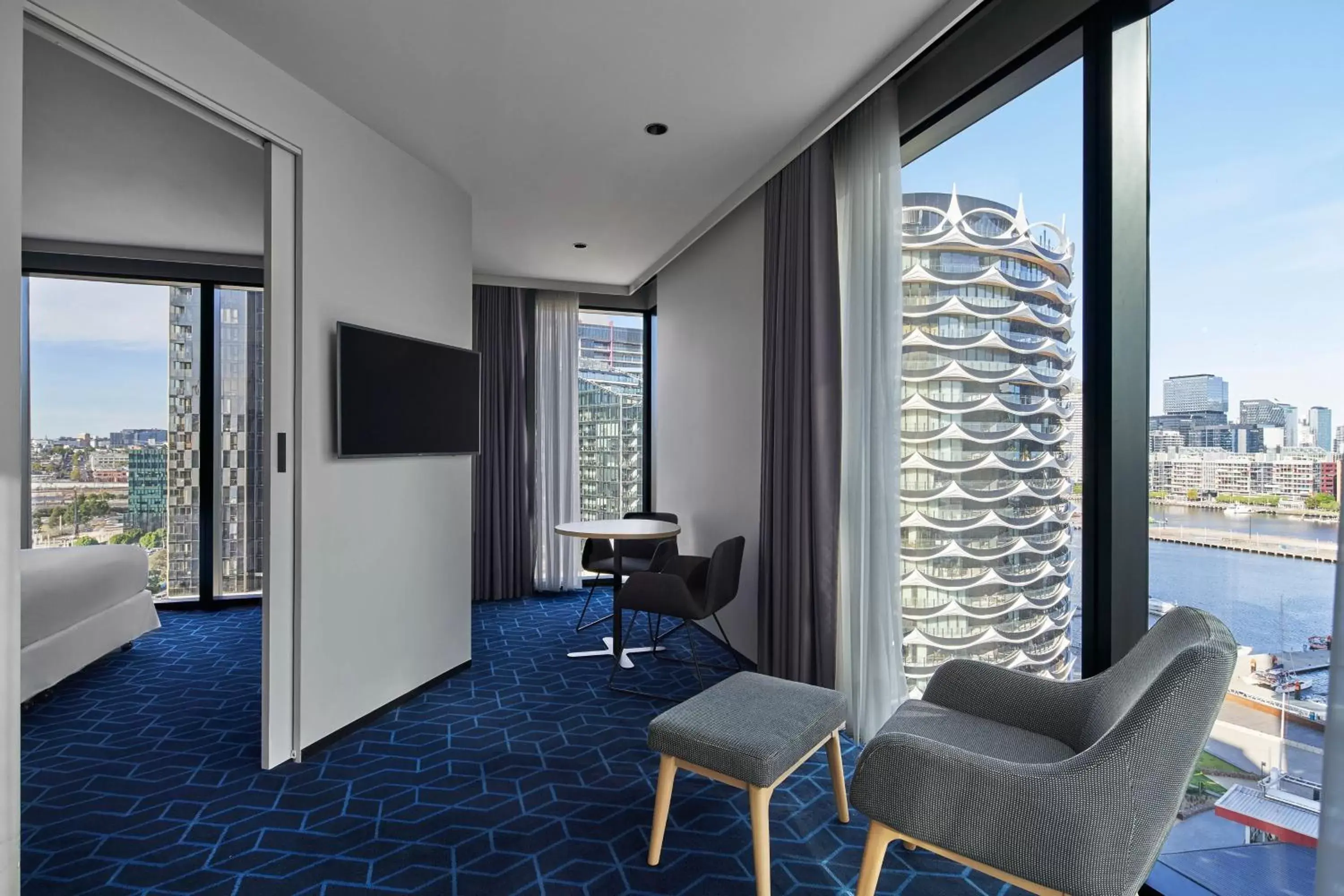 Photo of the whole room, Seating Area in Four Points by Sheraton Melbourne Docklands