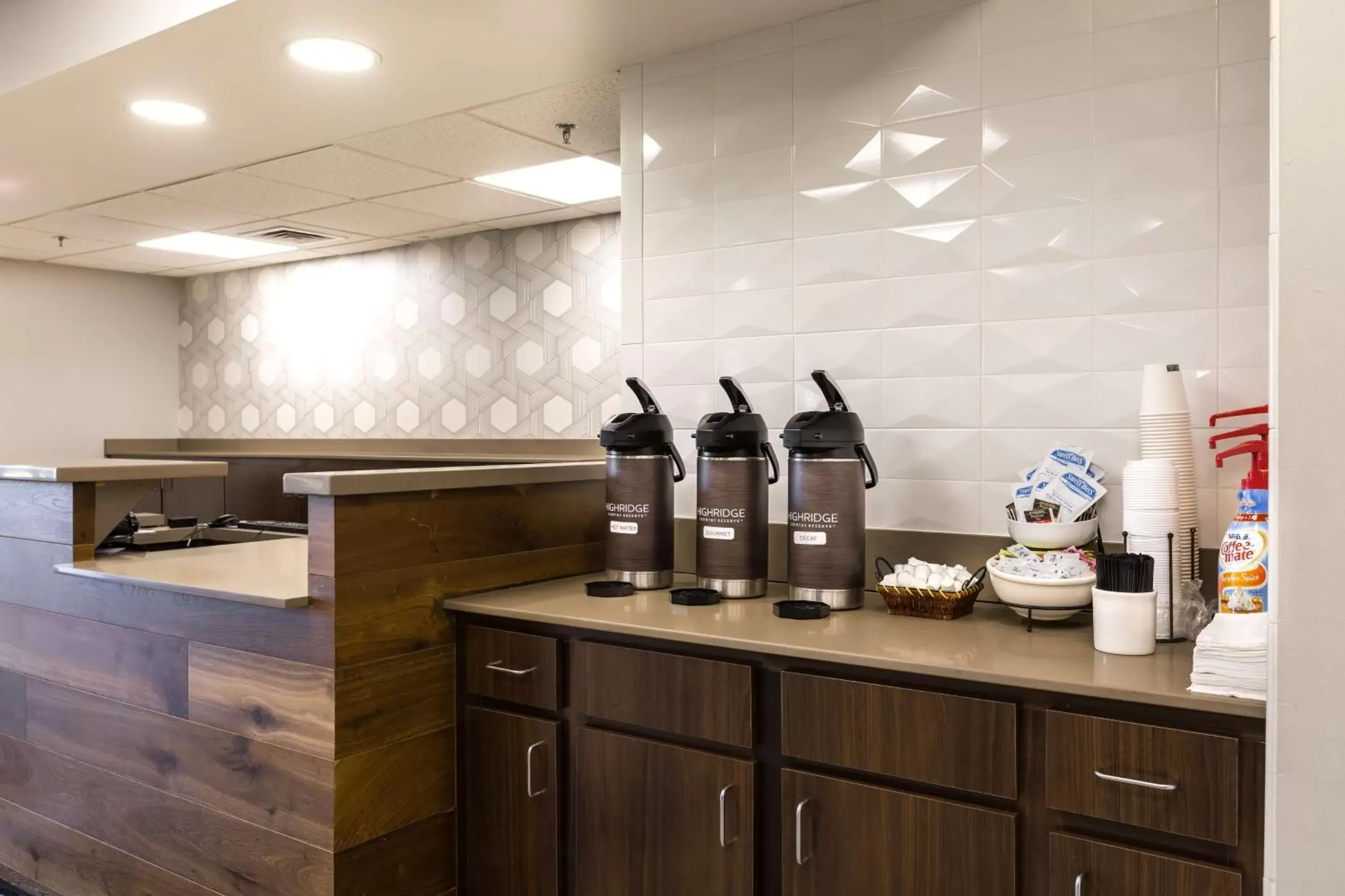 Lobby or reception, Kitchen/Kitchenette in Country Inn & Suites by Radisson, Lake Norman Huntersville, NC
