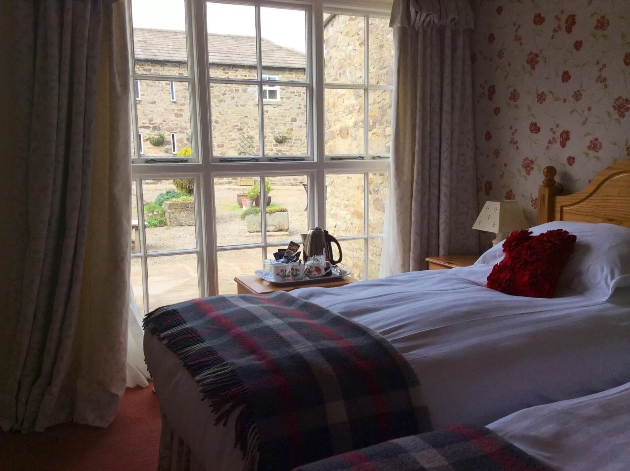 Bedroom, Bed in Whashton Springs Farmhouse B&B