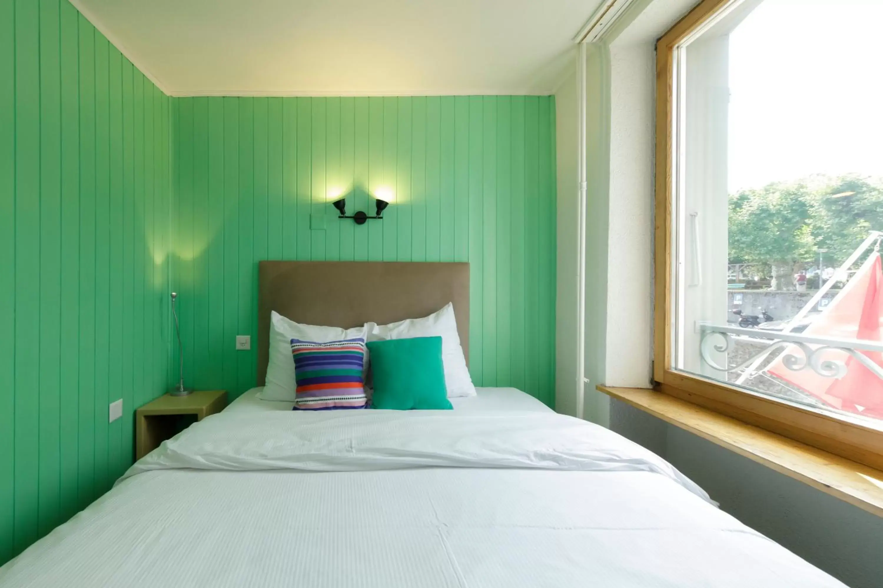 Bedroom, Bed in Hôtel de l'Ange