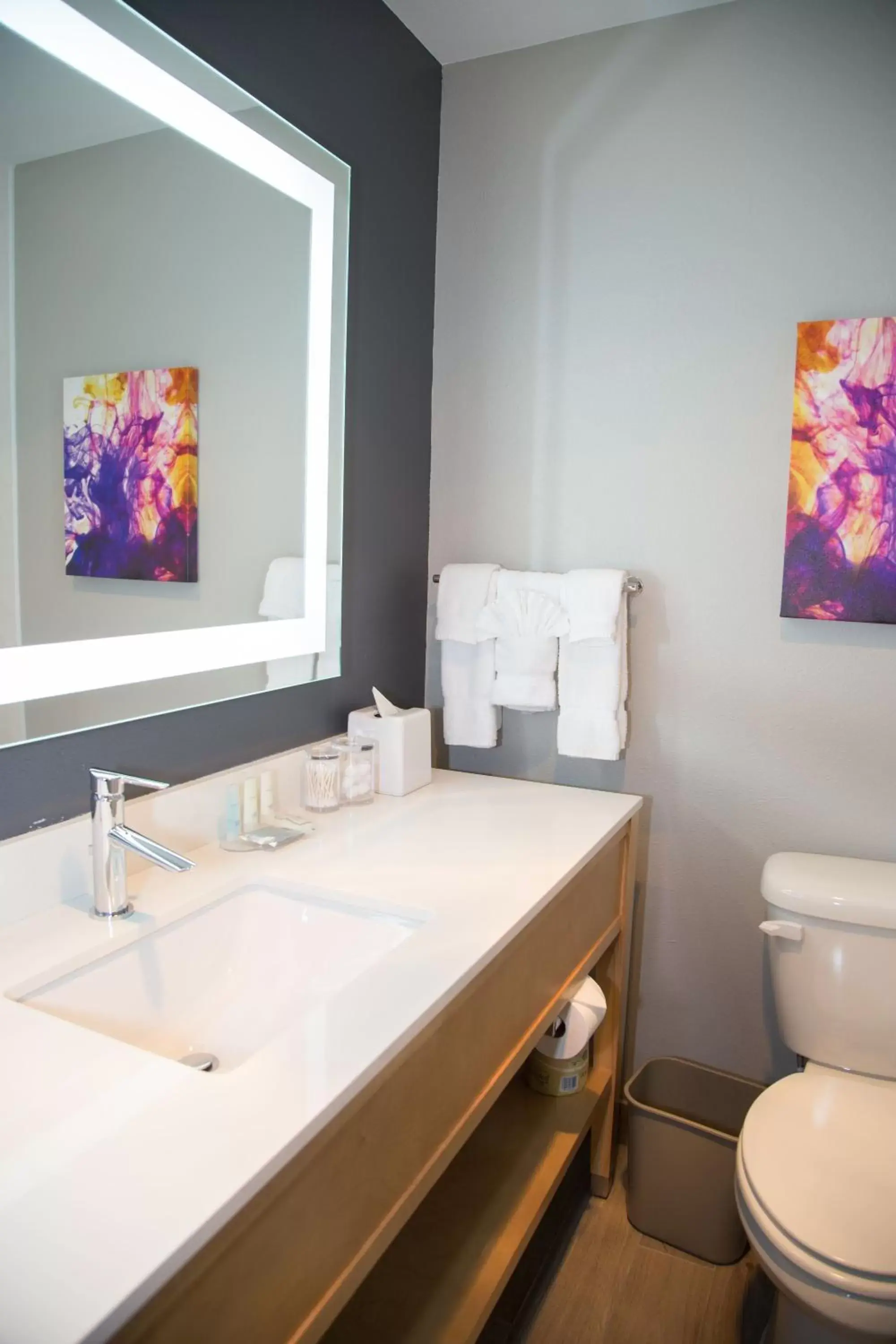 Bathroom in La Quinta by Wyndham Seattle Federal Way
