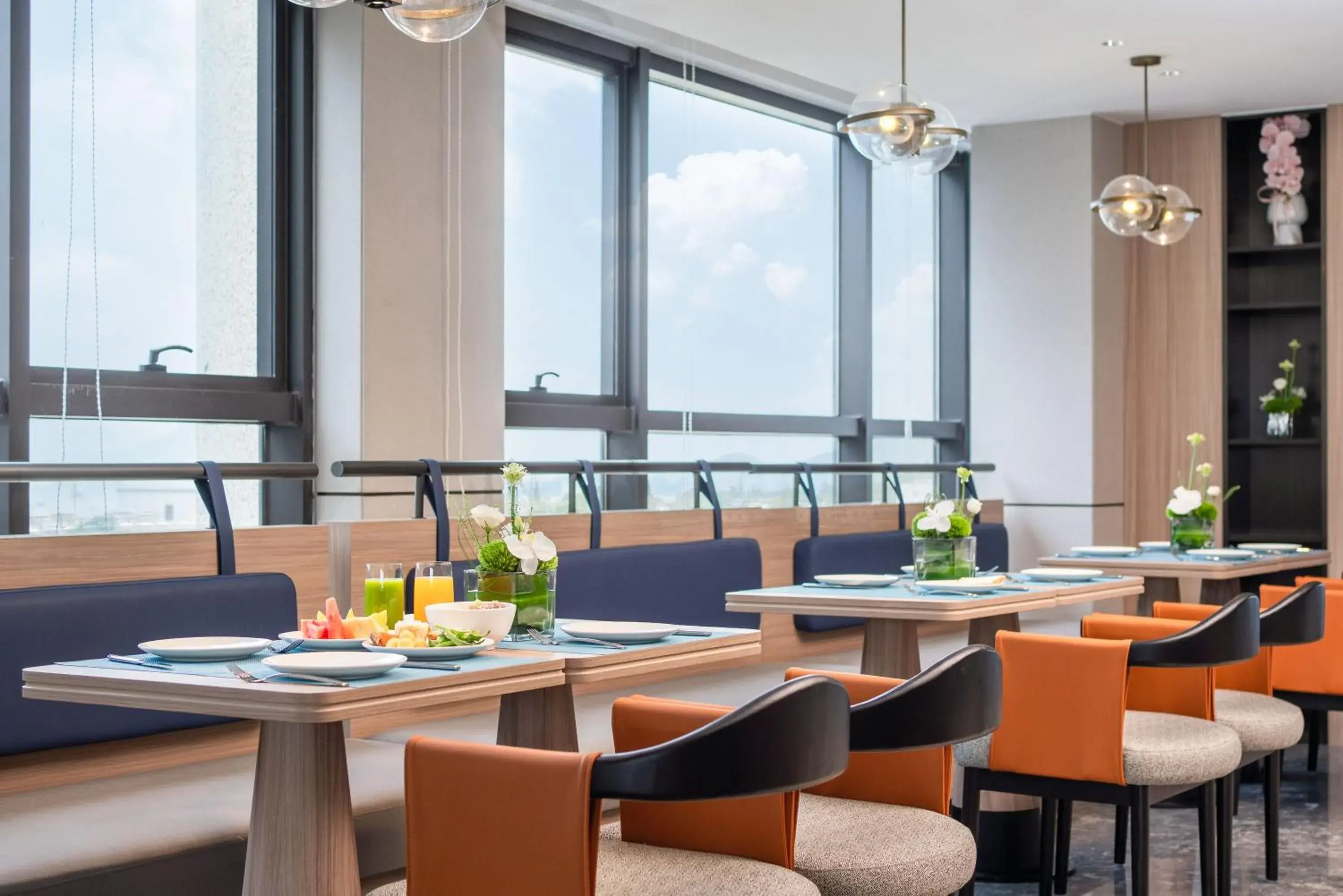 Restaurant/Places to Eat in Holiday Inn Express Shantou Chenghai
