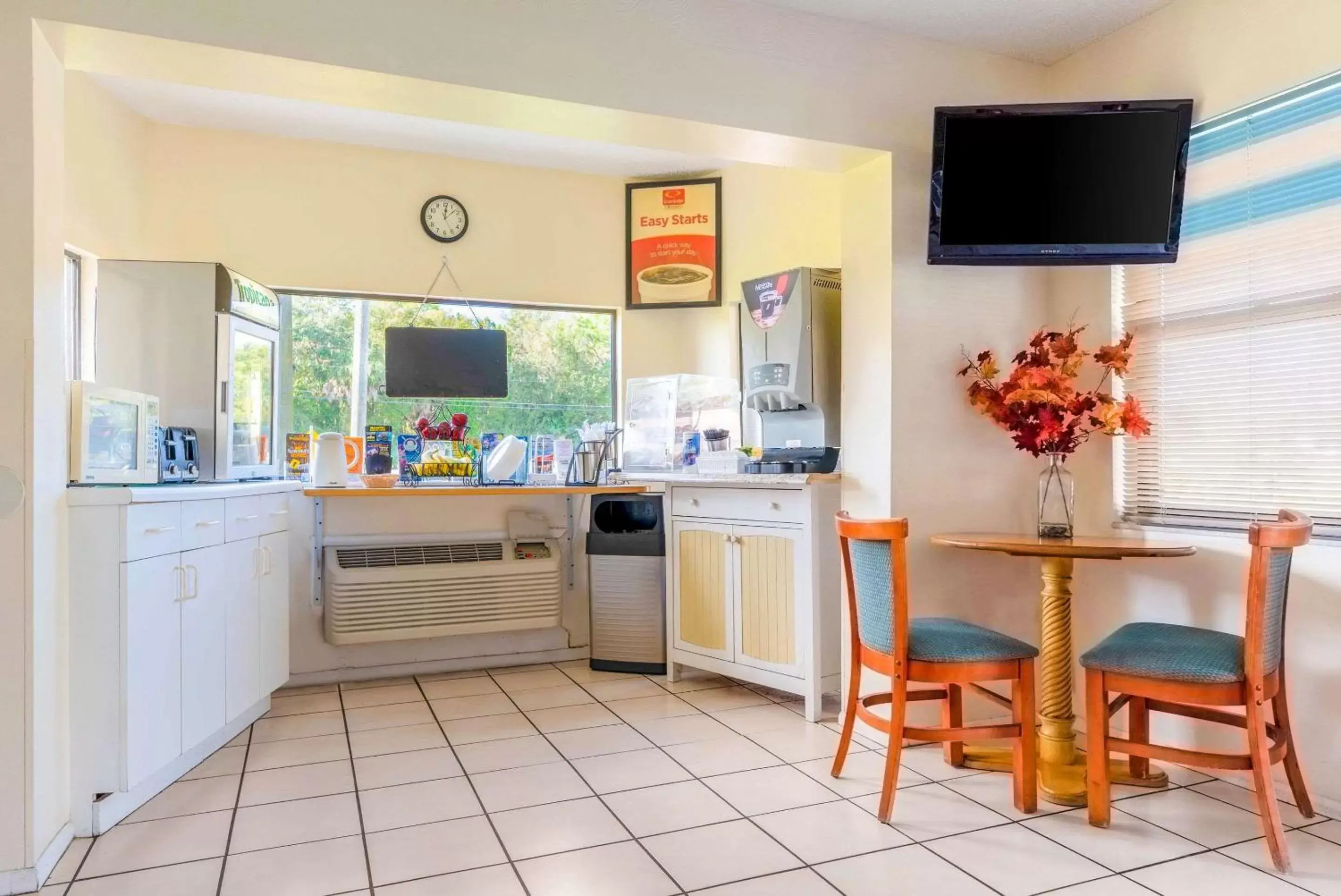 Restaurant/places to eat, Kitchen/Kitchenette in Econo Lodge Crystal River