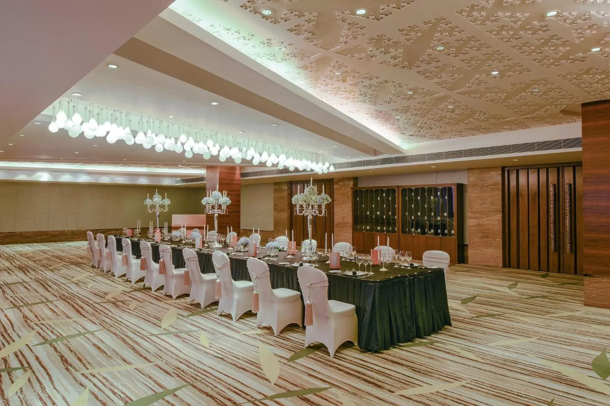 Banquet/Function facilities, Banquet Facilities in Crowne Plaza Guangzhou City Centre, an IHG Hotel