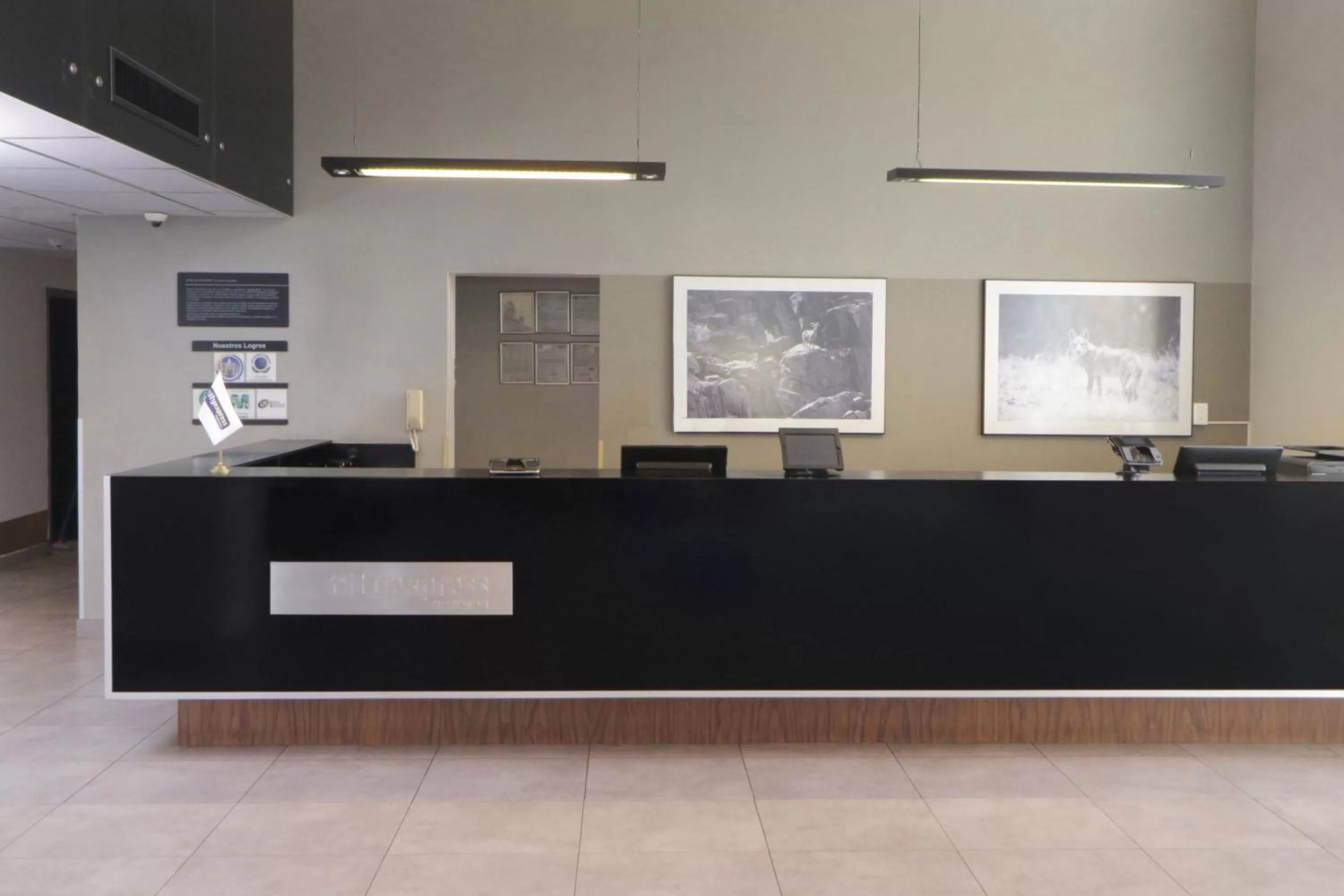 Lobby or reception in City Express by Marriott Tijuana Insurgentes