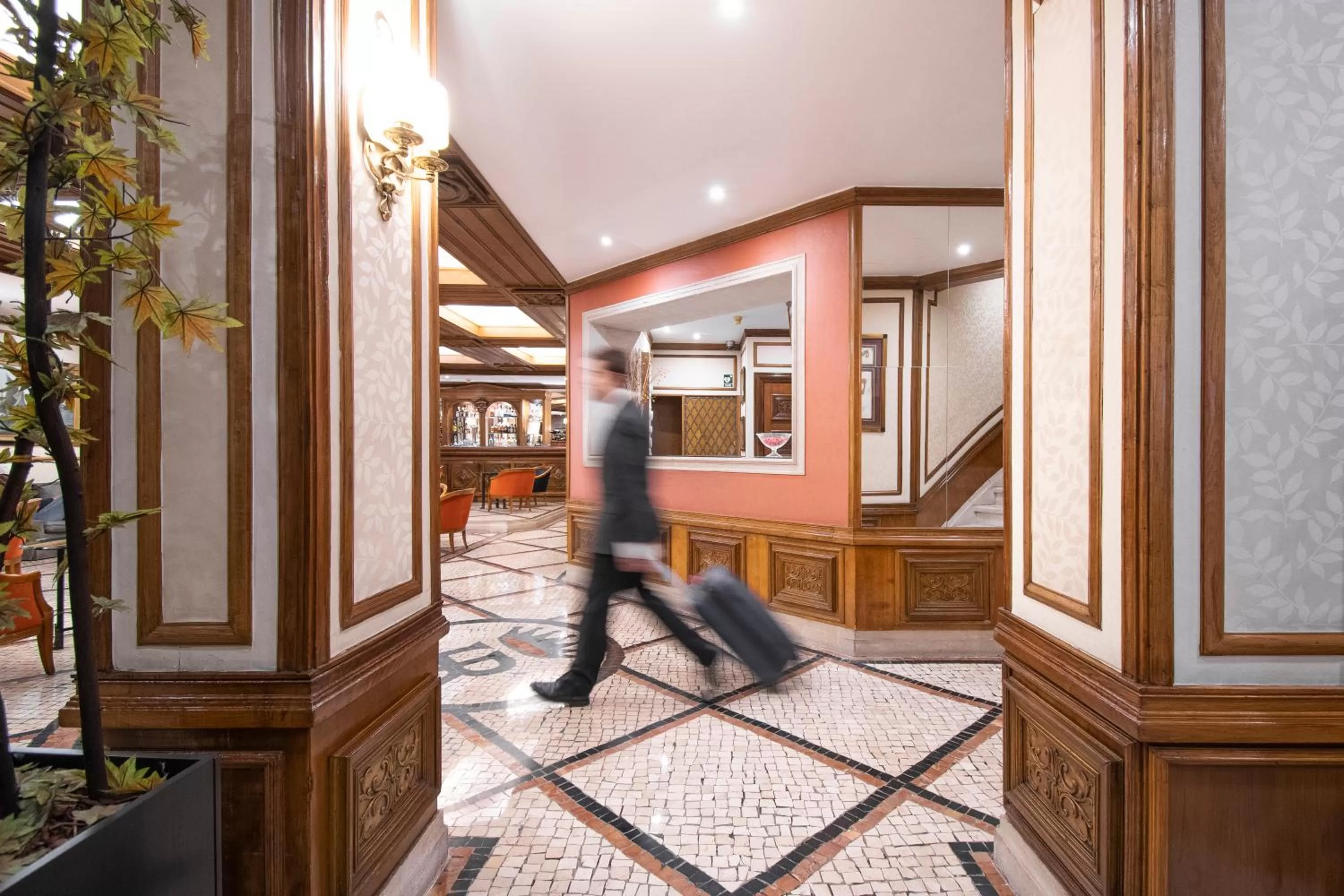 Lobby or reception in SANA Rex Hotel