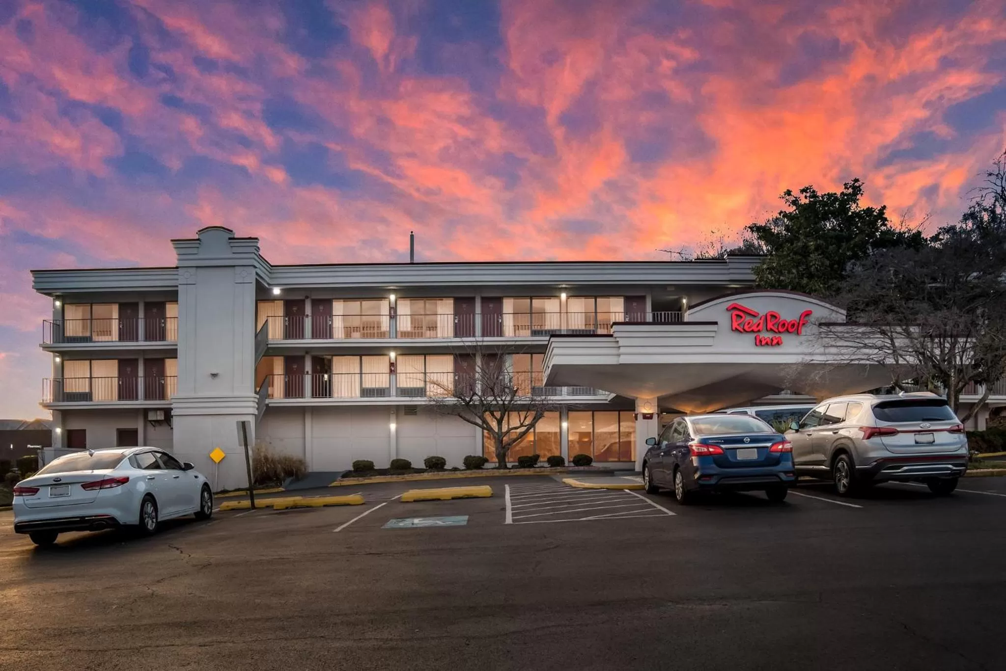 Property building in Red Roof Inn Baltimore South Glen Burnie