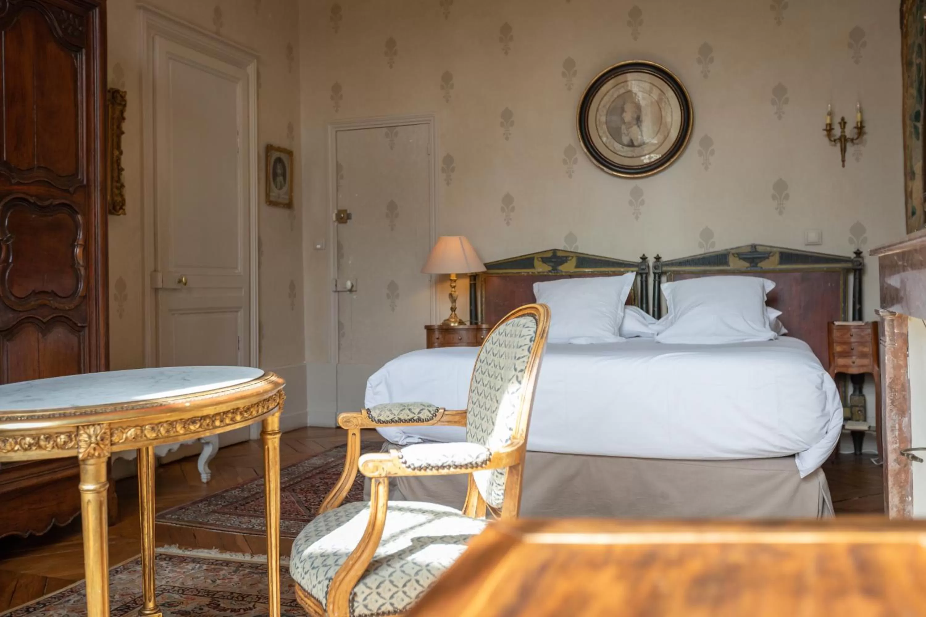 Bed in L'Hotel de Panette, Un exceptionnel château en coeur de ville