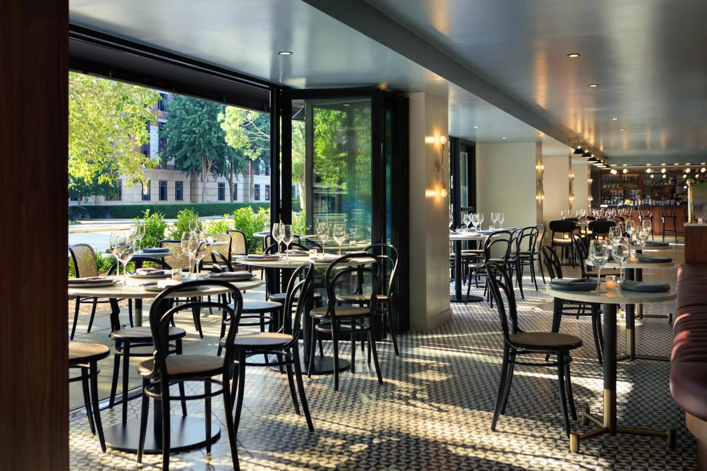 Restaurant/places to eat in Kimpton Banneker Hotel by IHG