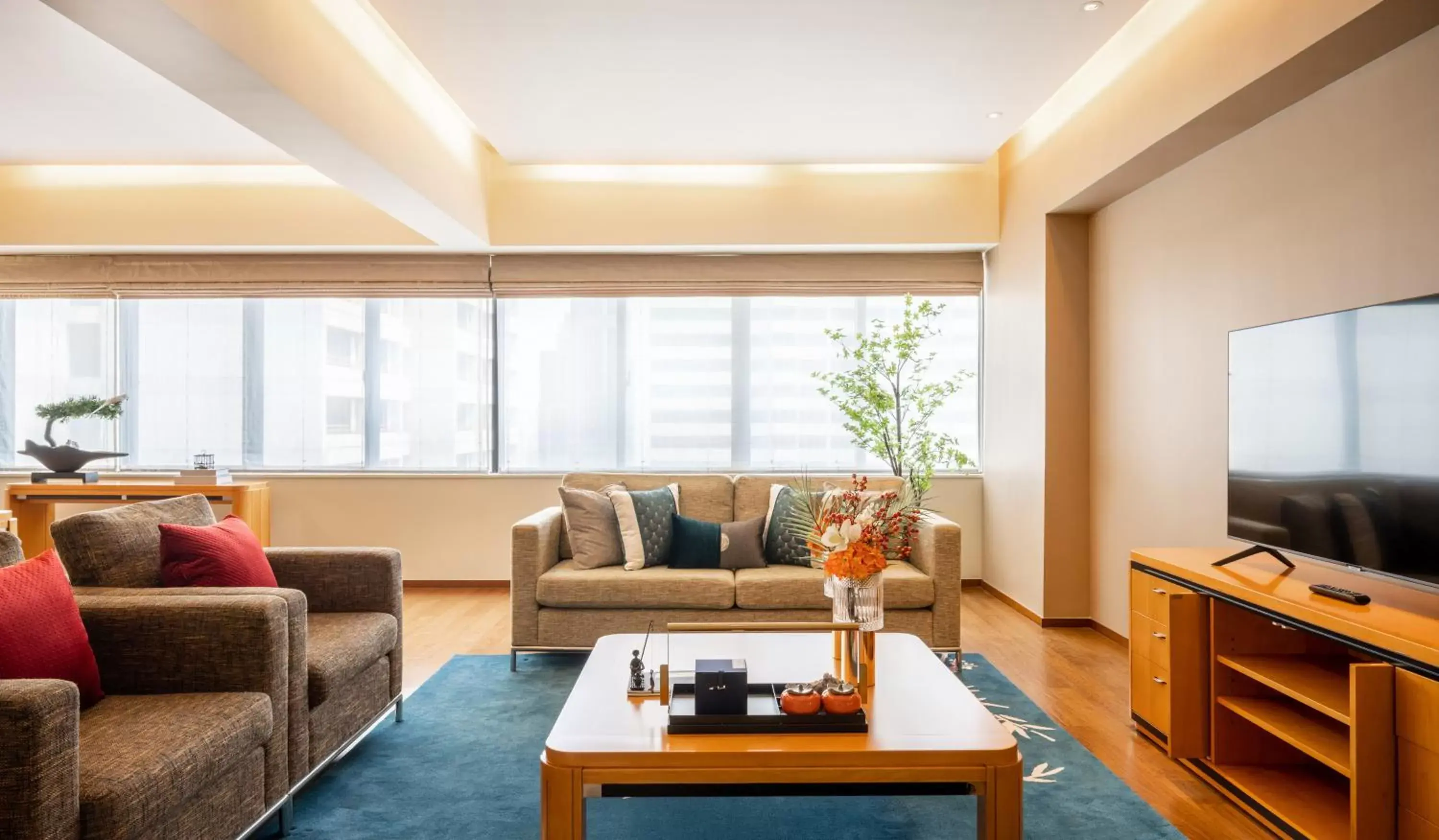 TV and multimedia, Seating Area in Shanghai Centre Serviced Apartment