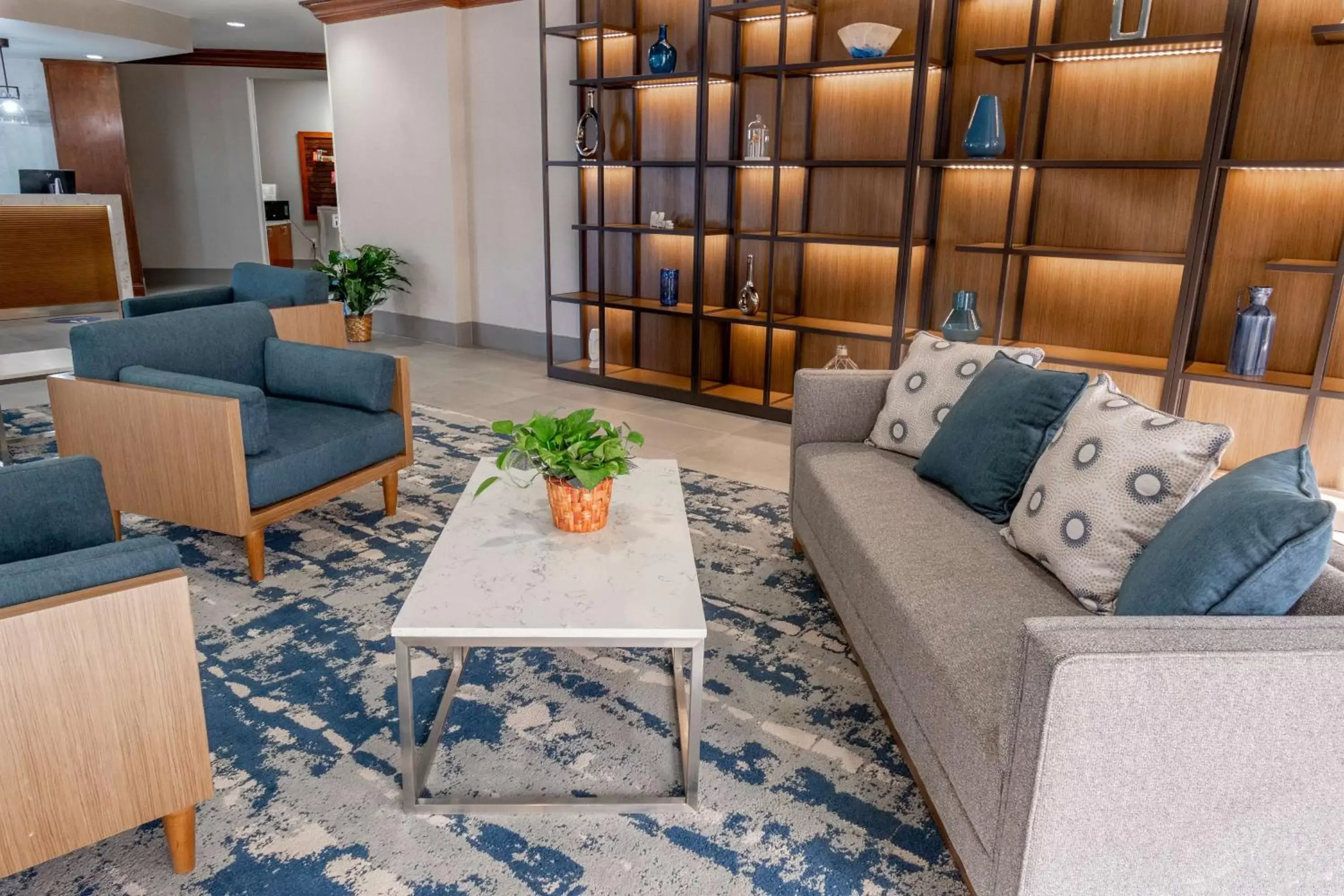 Lobby or reception in DoubleTree by Hilton New Bern - Riverfront Lobby or reception in DoubleTree by Hilton New Bern - Riverfront