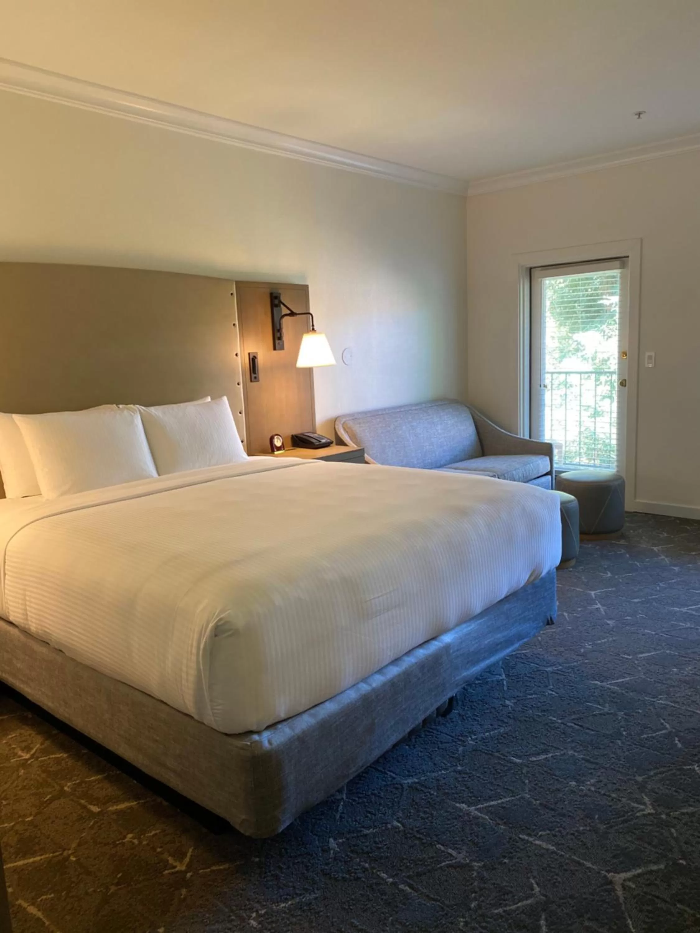 Bedroom, Bed in Fairmont Sonoma Mission Inn & Spa