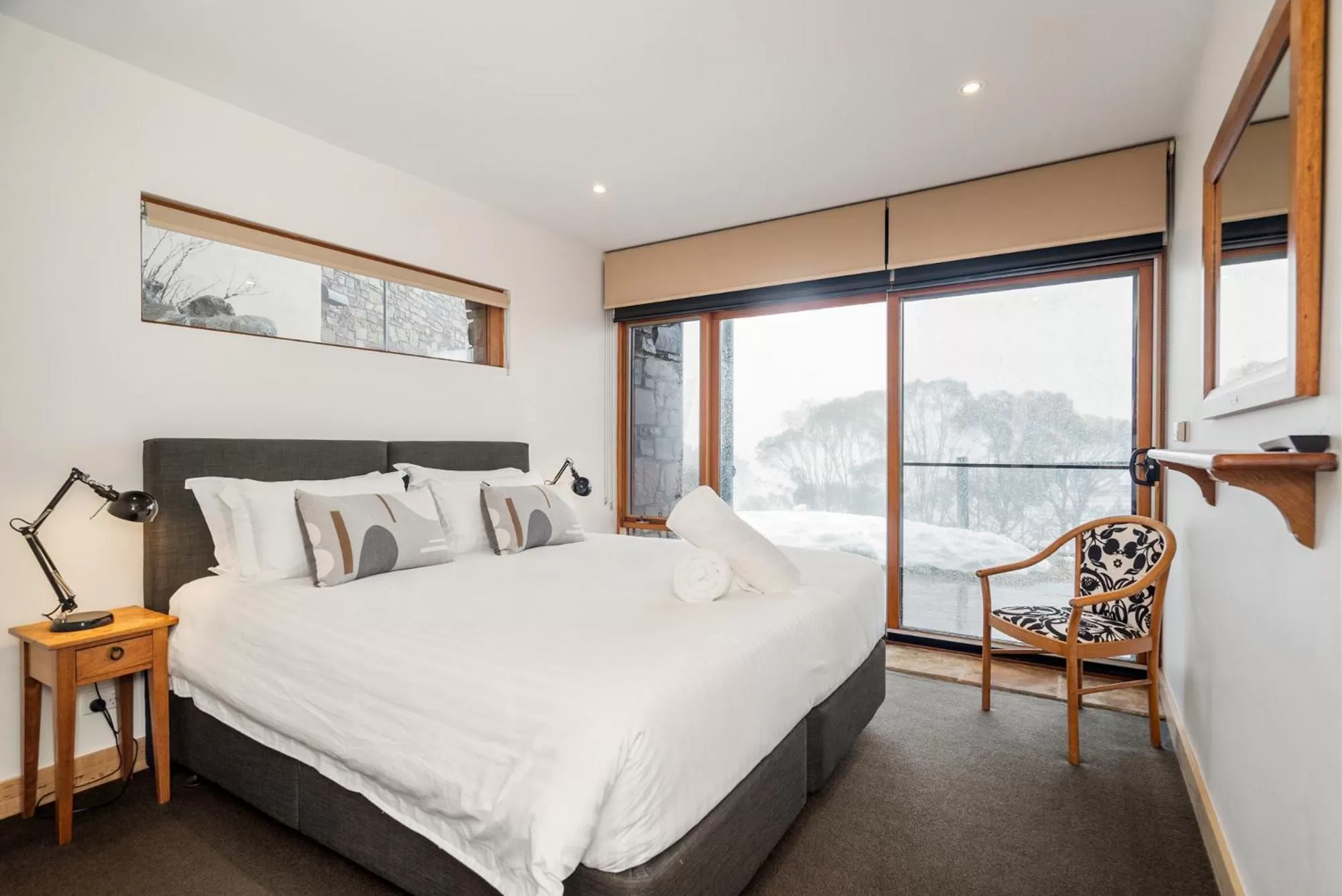 Bedroom in Alpine Woodsmoke Apartments
