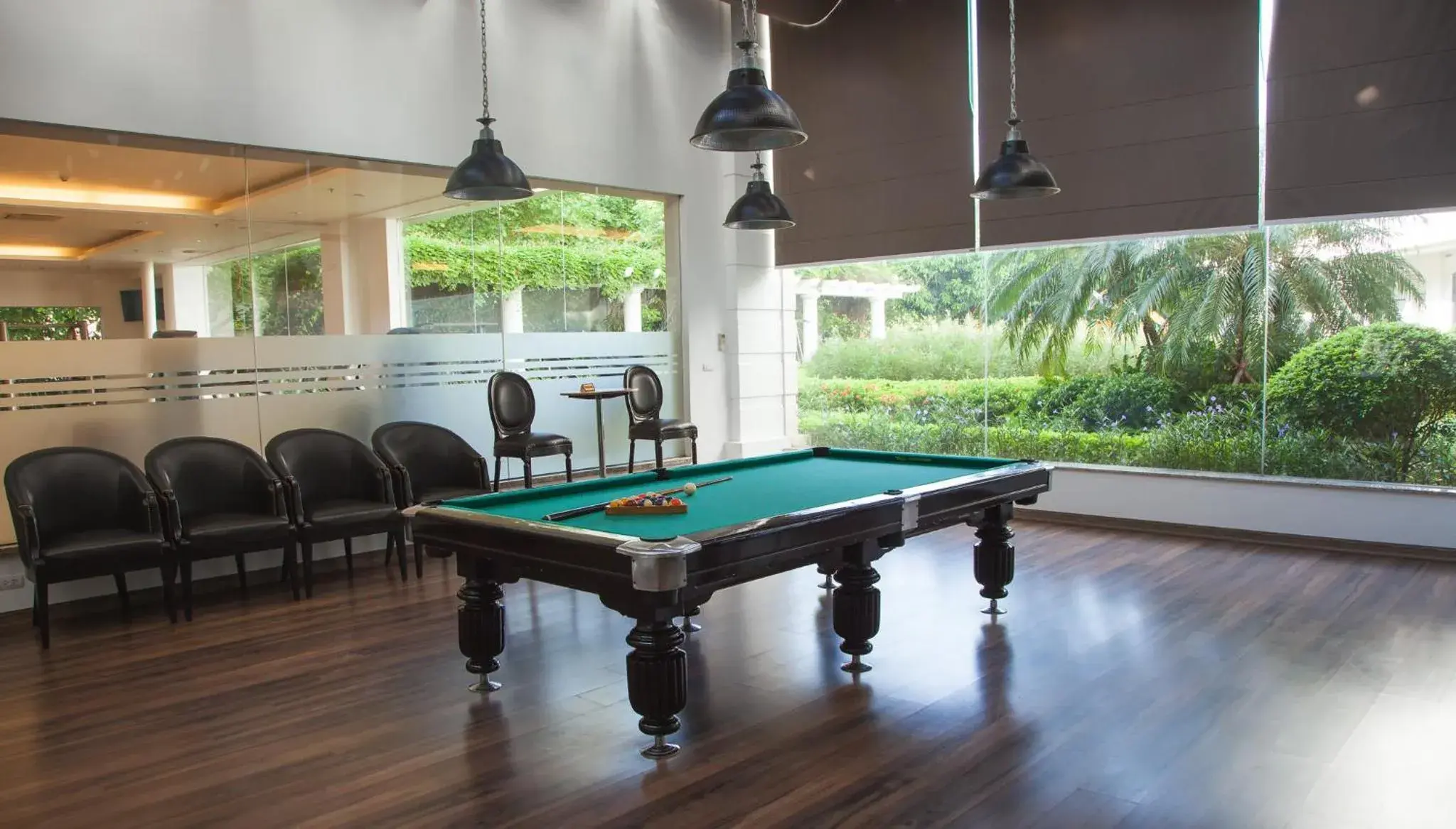 Billiard, Billiards in Elegant Suites Westlake