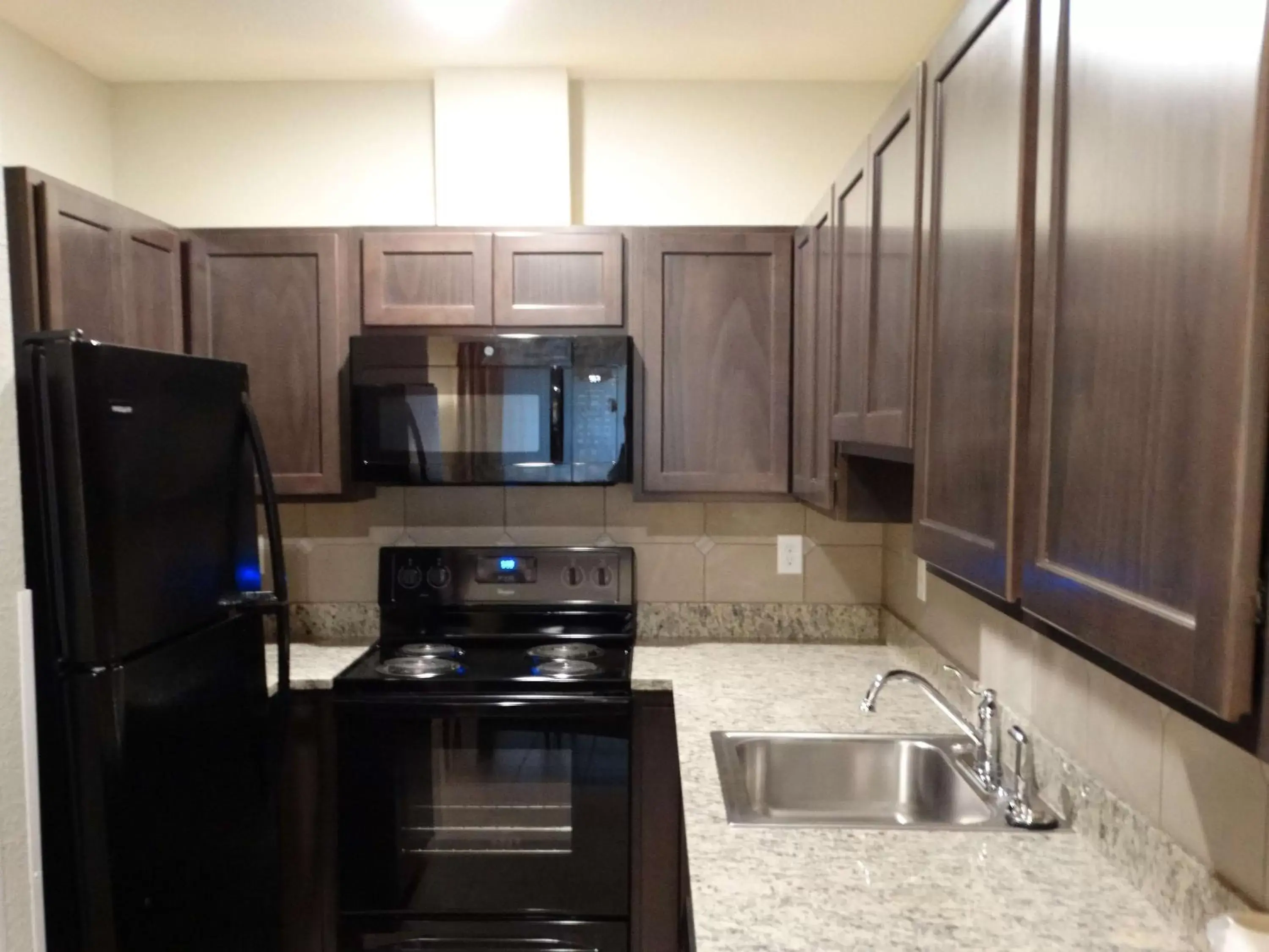 Photo of the whole room, Kitchen/Kitchenette in Best Western Plus The Inn at Hells Canyon