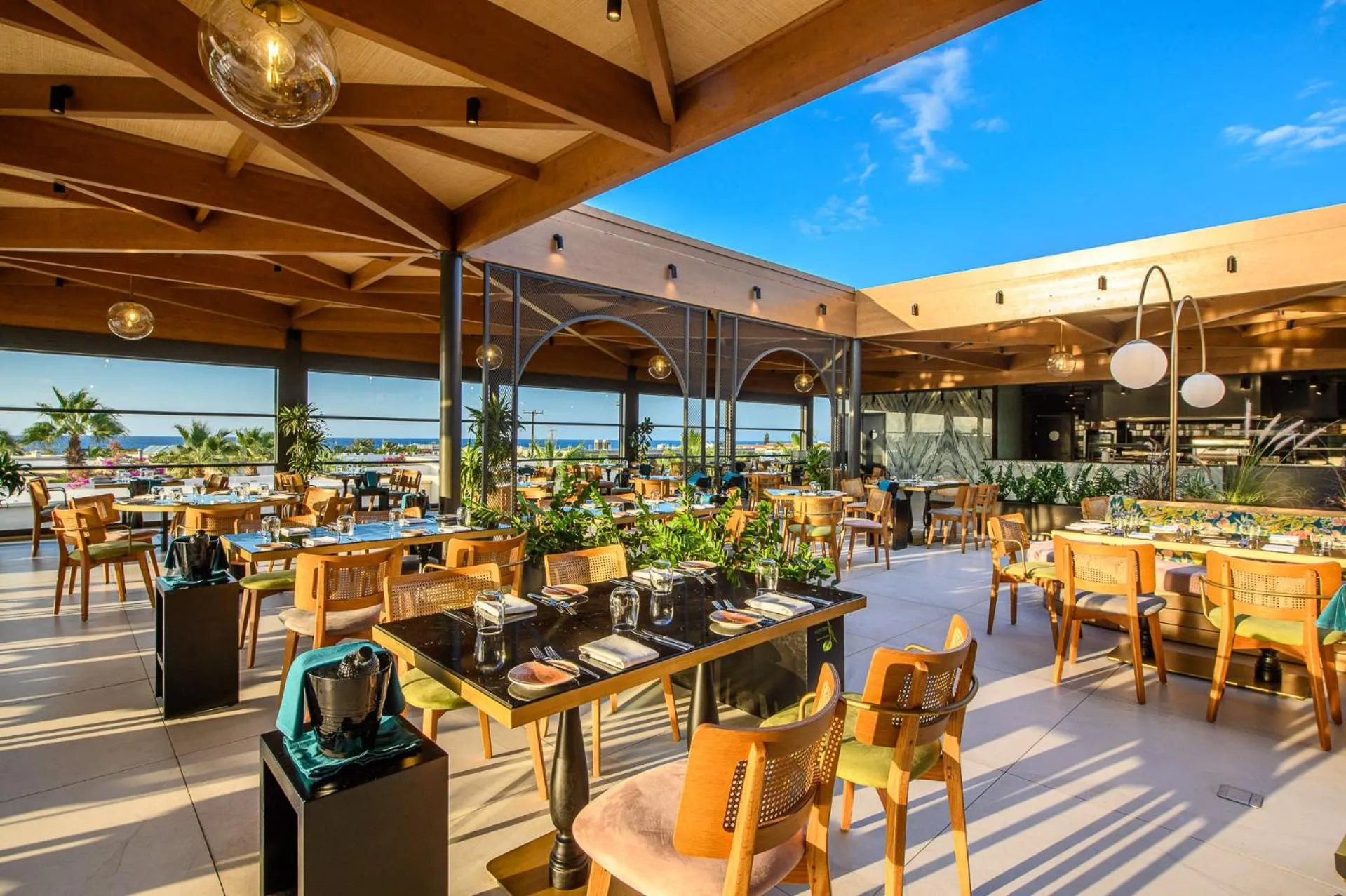 Restaurant/places to eat in Stella Palace Aqua Park Resort