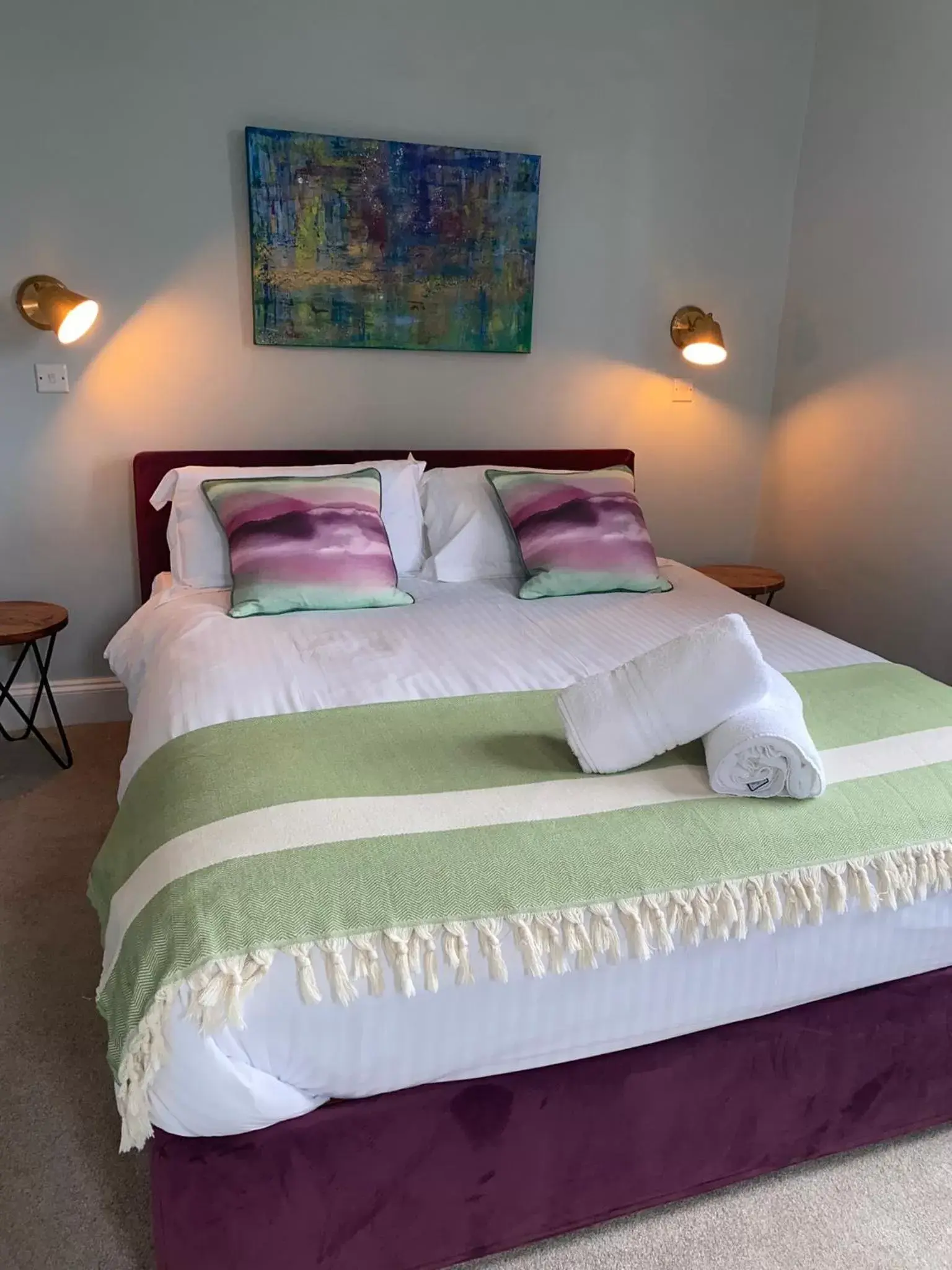 Bedroom, Bed in The Castle Inn Bradford on Avon