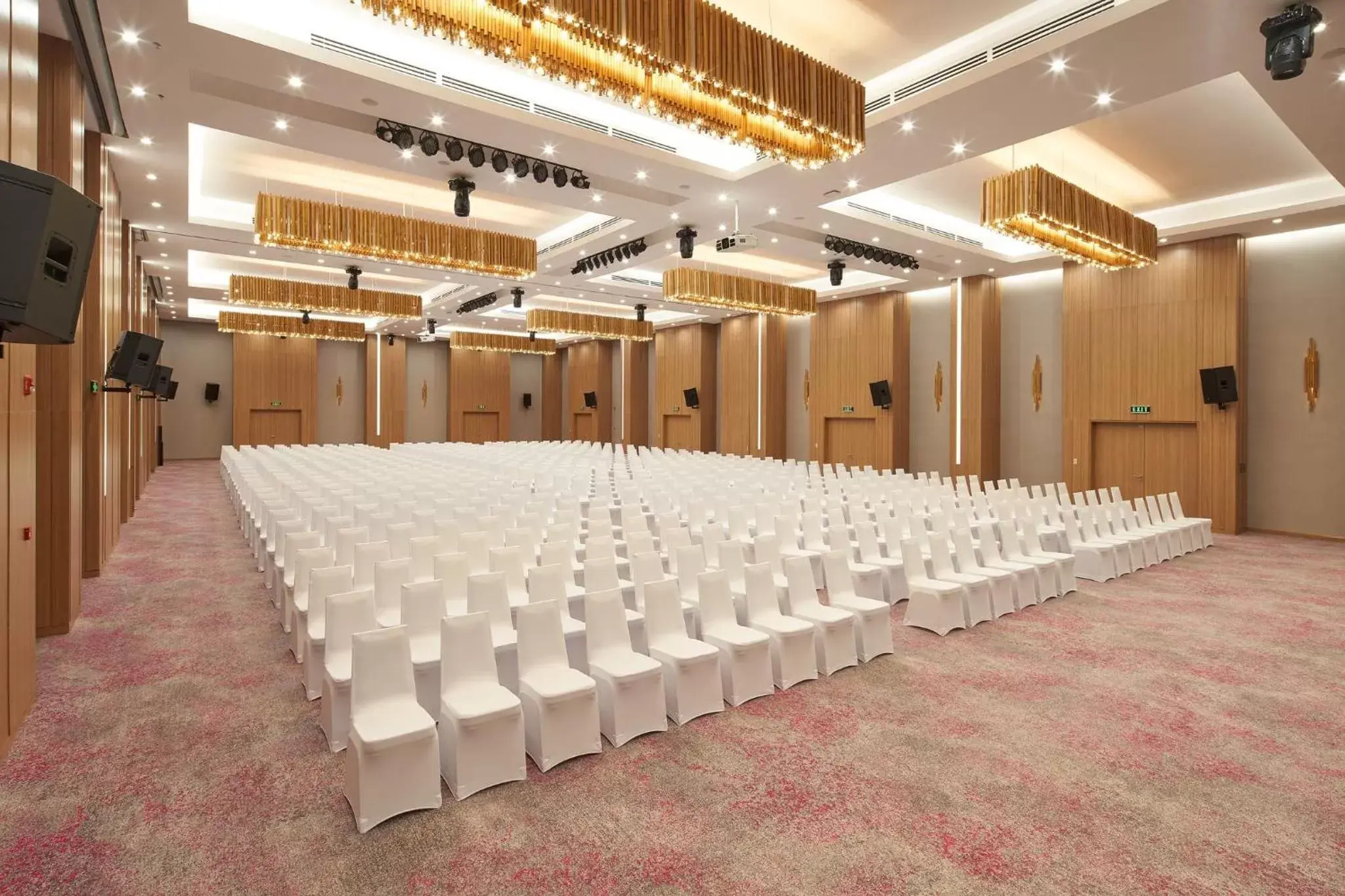 Banquet/Function facilities, Banquet Facilities in Holiday Inn & Suites Saigon Airport, an IHG Hotel