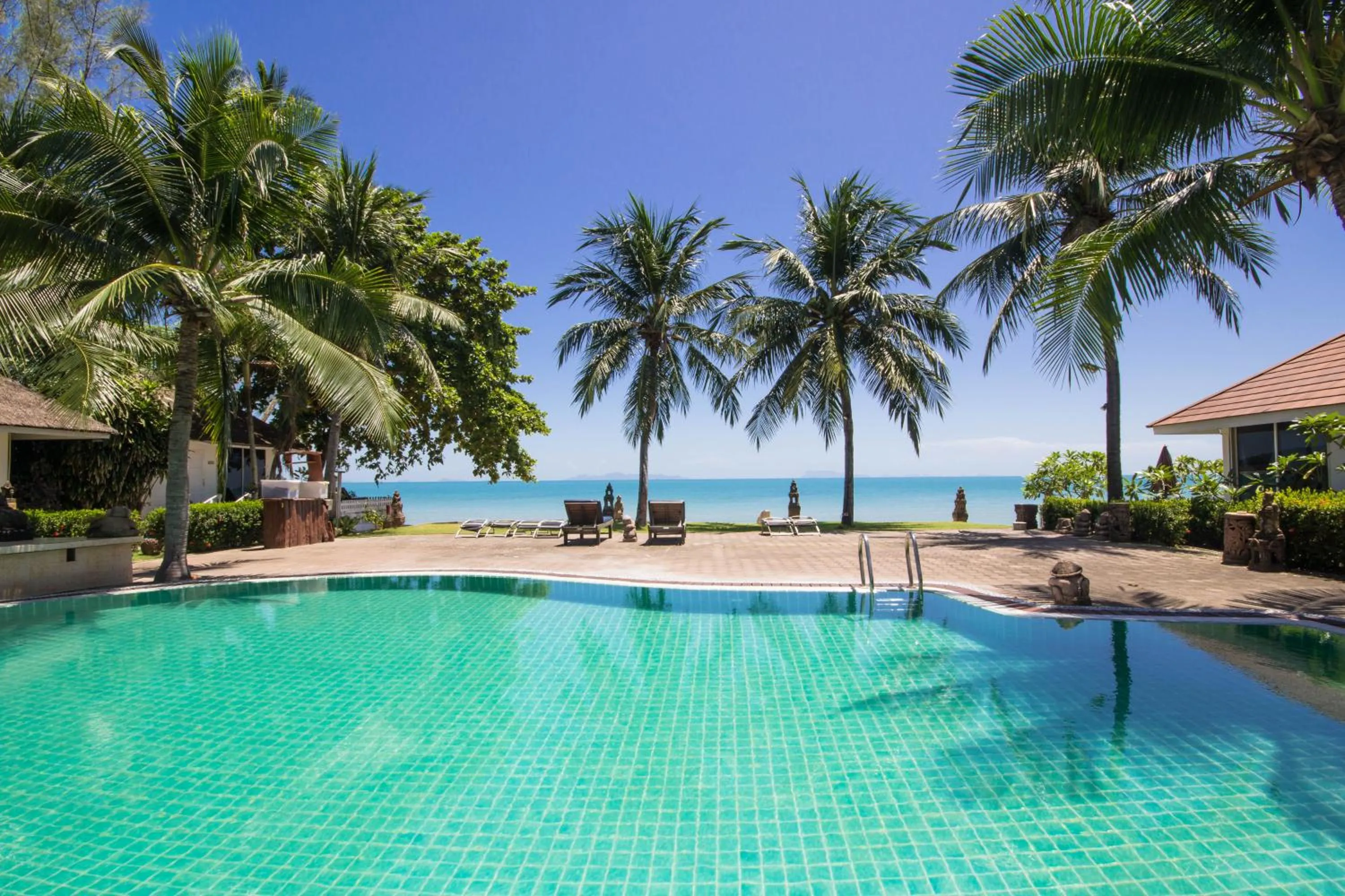 Swimming pool in Rajapruek Samui Resort - SHA Plus
