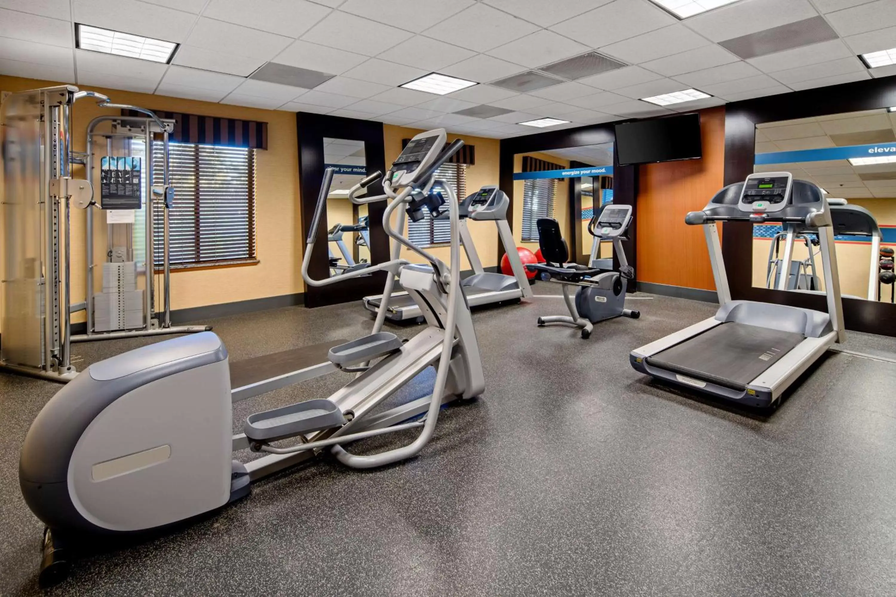 Fitness centre/facilities, Fitness Center/Facilities in Hampton Inn and Suites Bakersfield / Highway 58