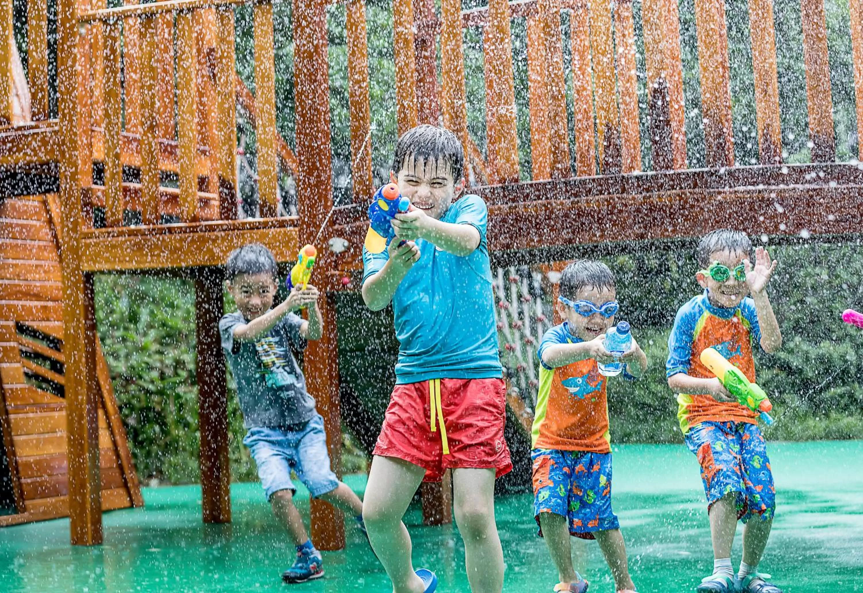 Entertainment in Four Seasons Hotel Hangzhou at West Lake
