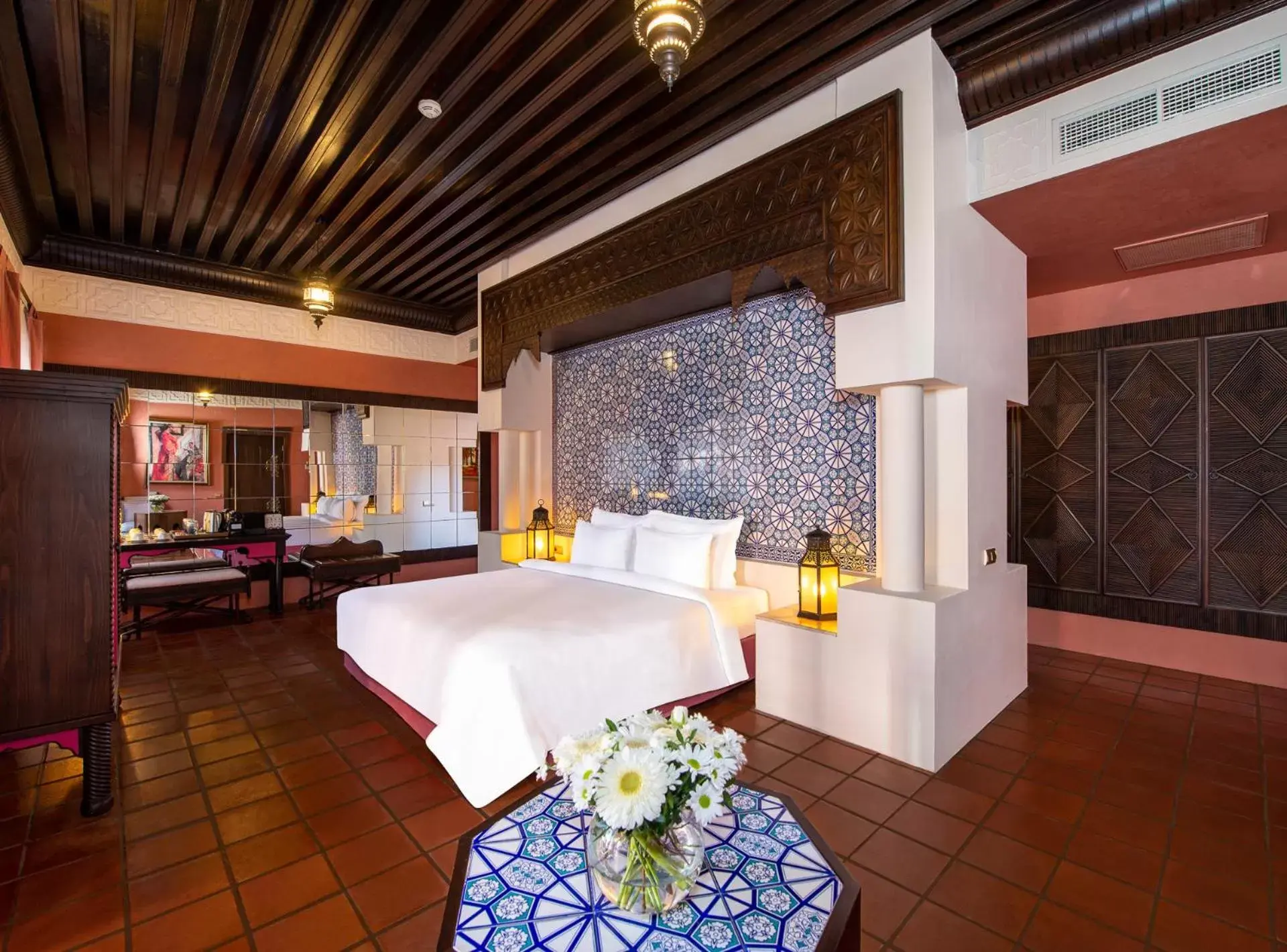 Sultan Suite with Jacuzzi in Rixos Park Belek - The Land Of Legends Access Sultan Suite with Jacuzzi in Rixos Park Belek - The Land Of Legends Access