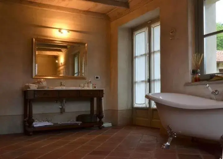 Bathroom in Le Maddalene B&B