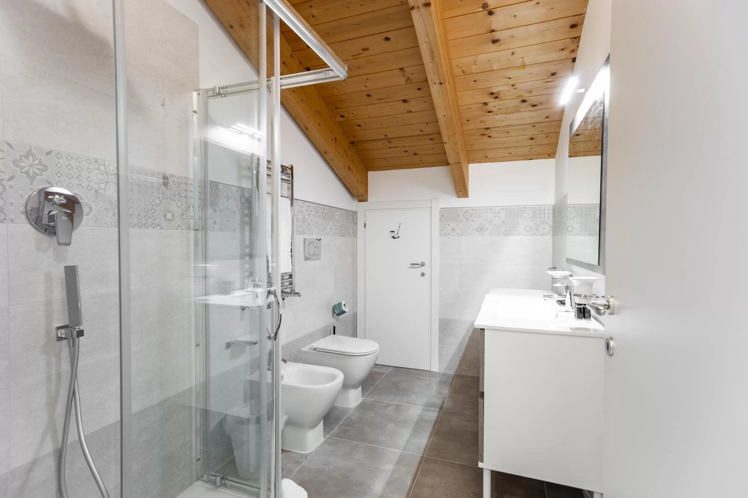 Bathroom in Dreams Hotel Residenza Pianell 10