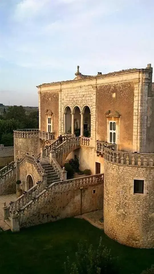 Property Building in Le Scale di Pietra