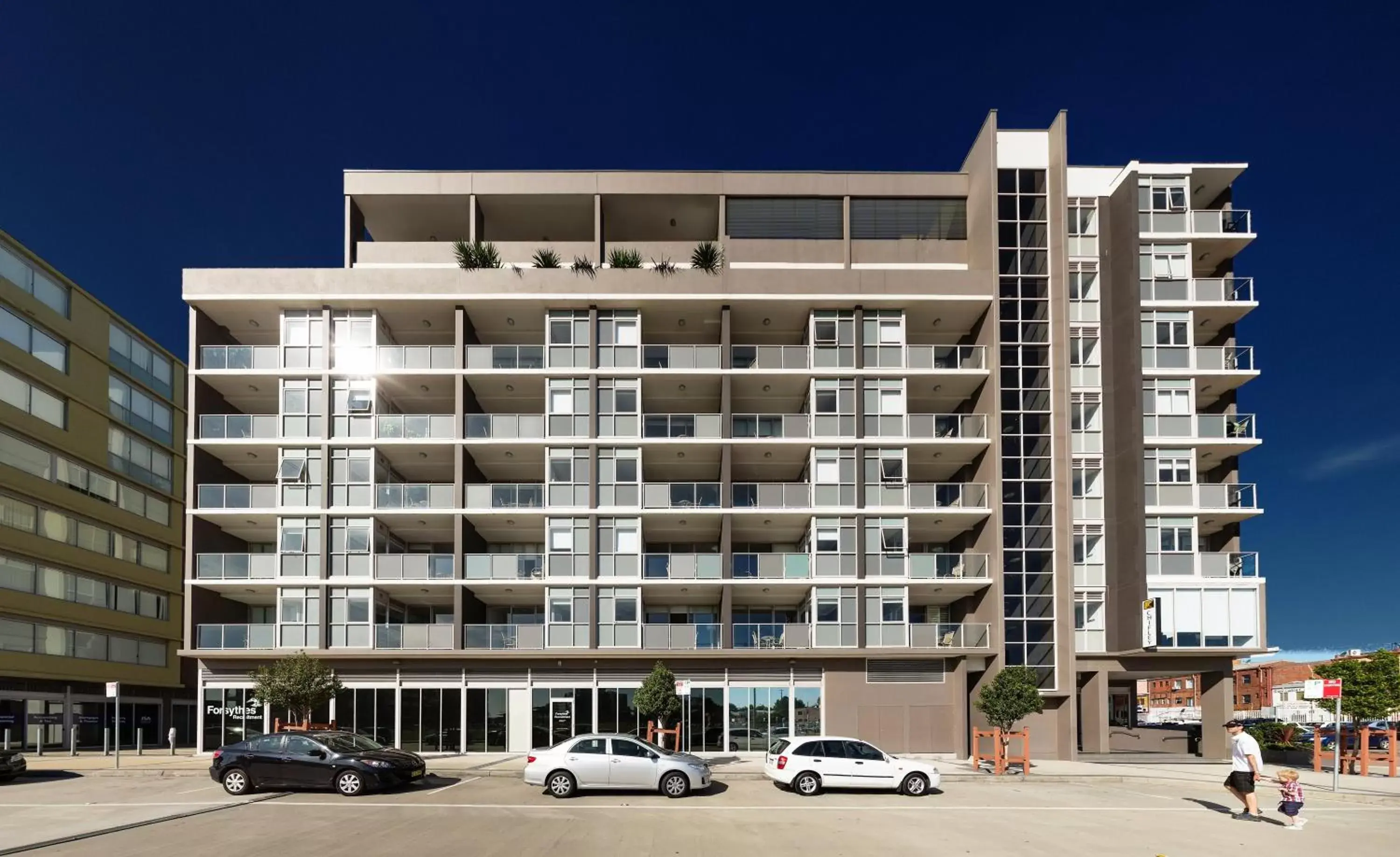 Facade/entrance, Property Building in Honeysuckle Executive Apartments