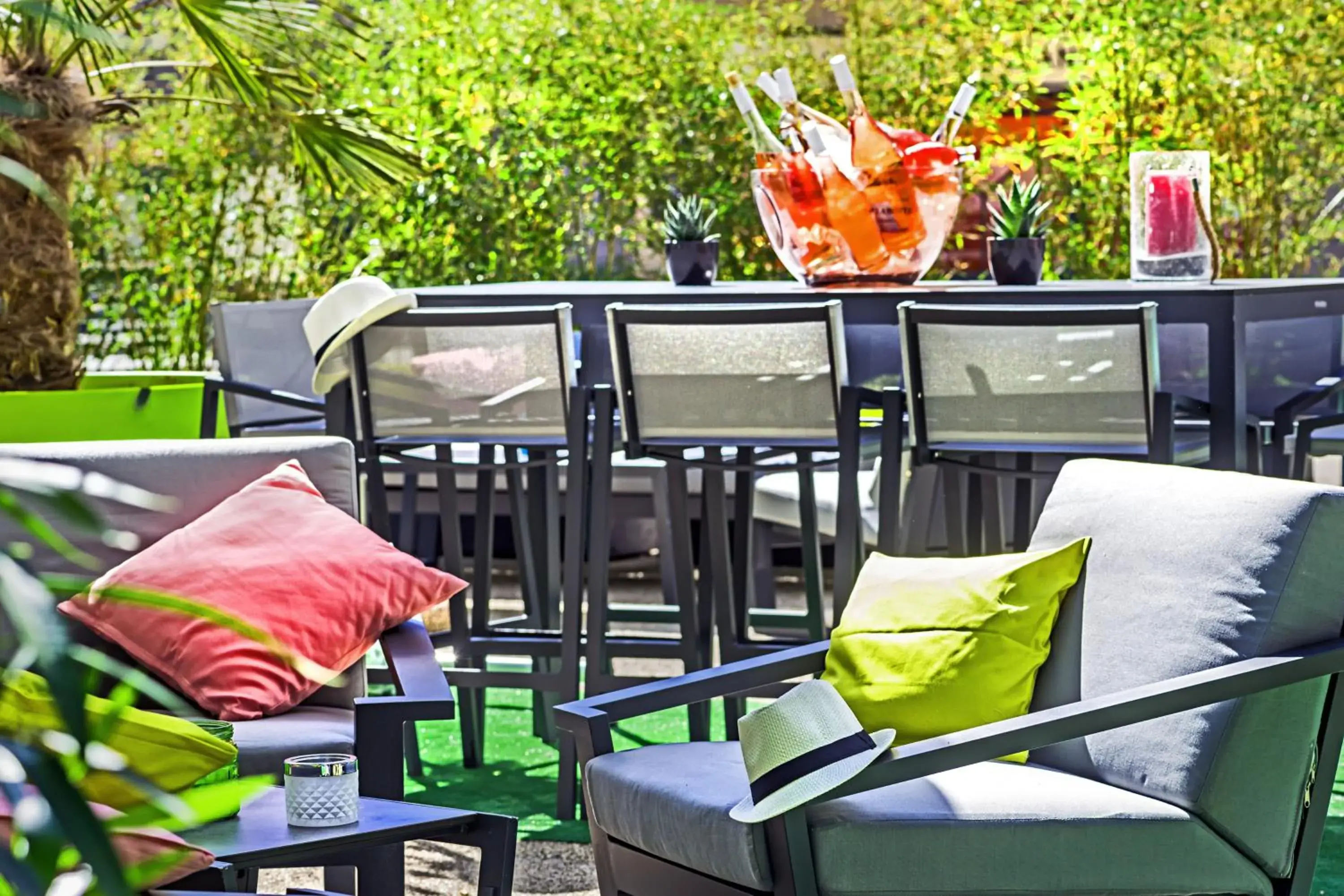 Patio, Restaurant/Places to Eat in ibis Styles Strasbourg Avenue du Rhin