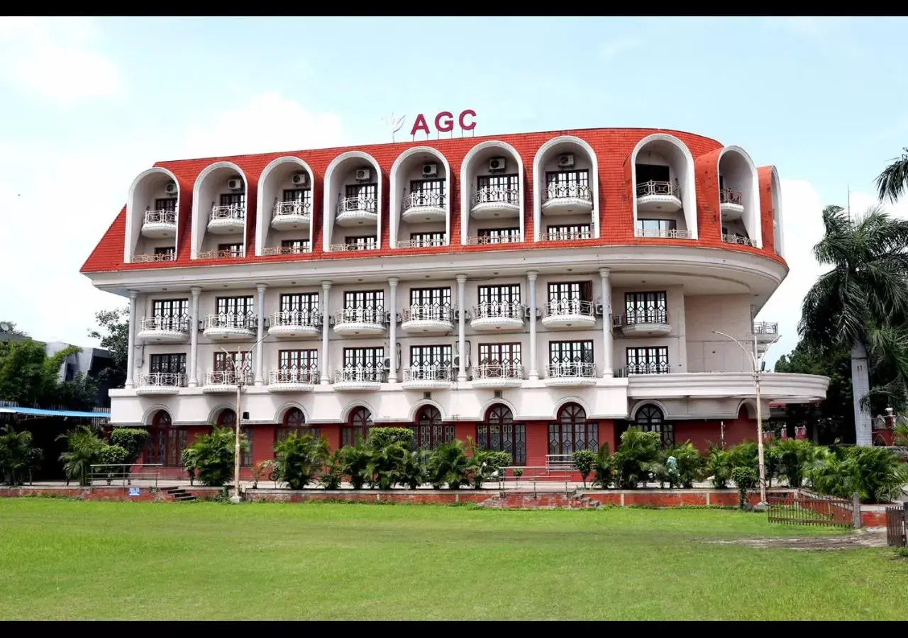 Facade/entrance, Property Building in Hotel AGC