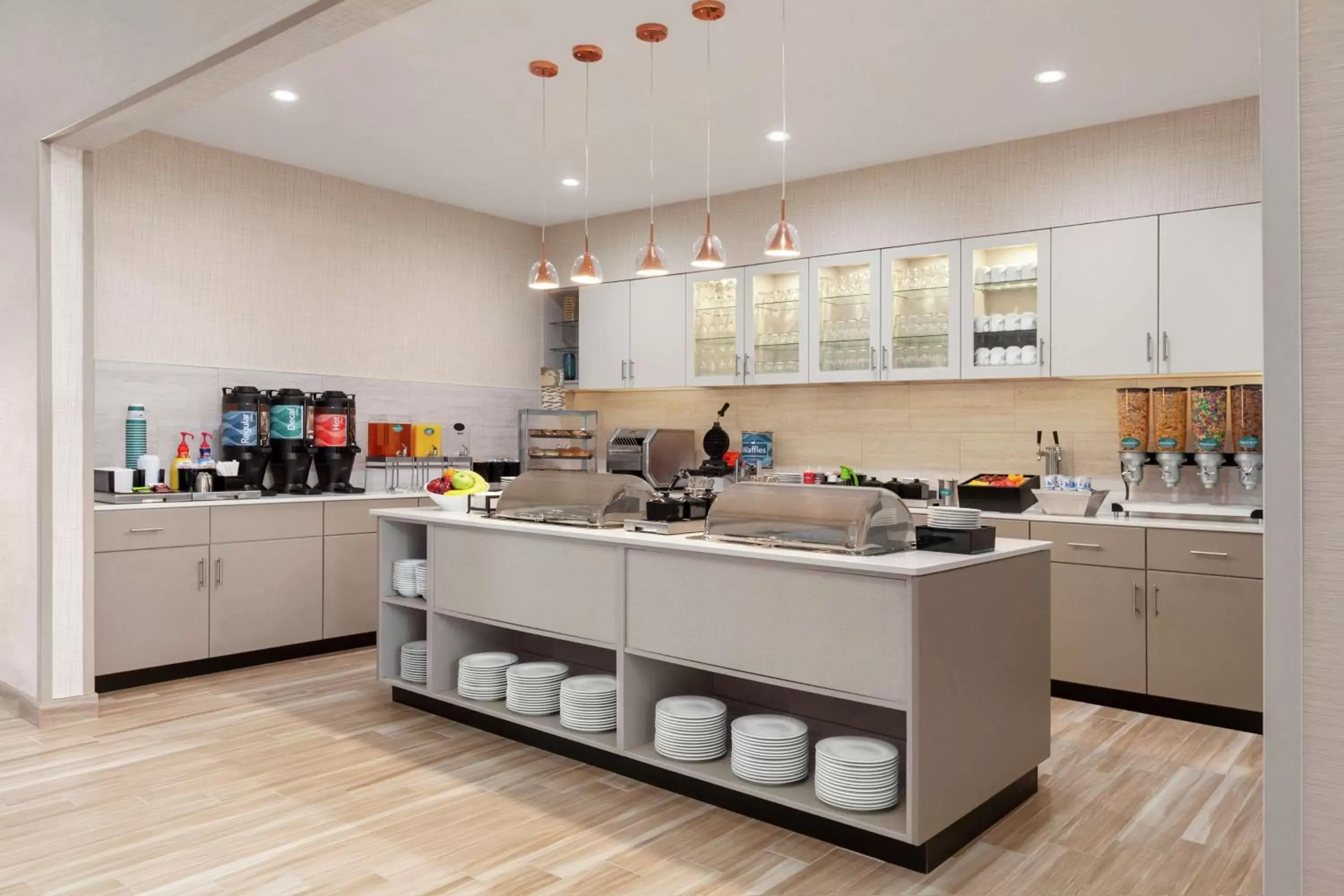Breakfast, Kitchen/Kitchenette in Homewood Suites By Hilton Harlingen
