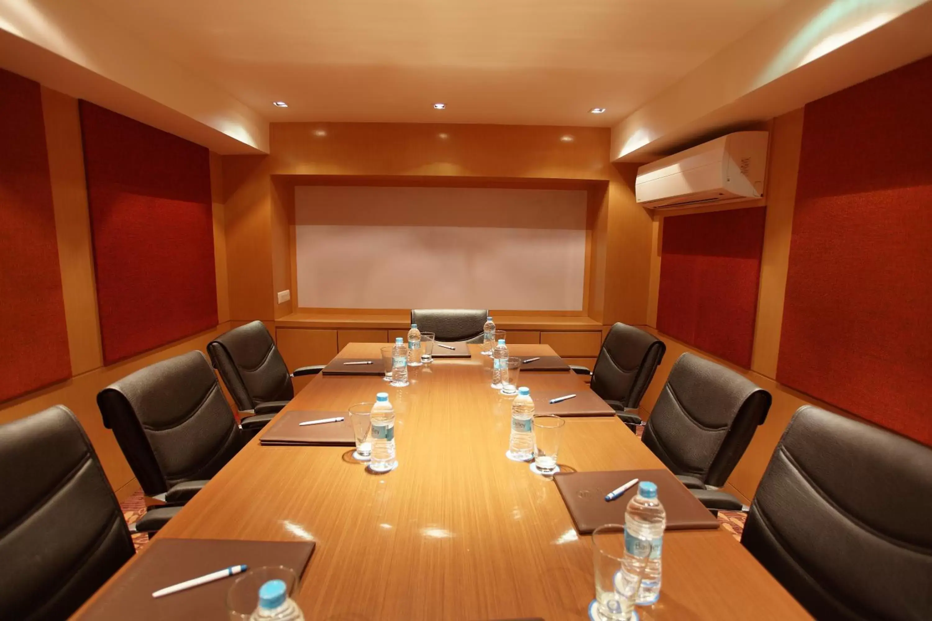 Meeting/conference room in Comfort Inn Legacy