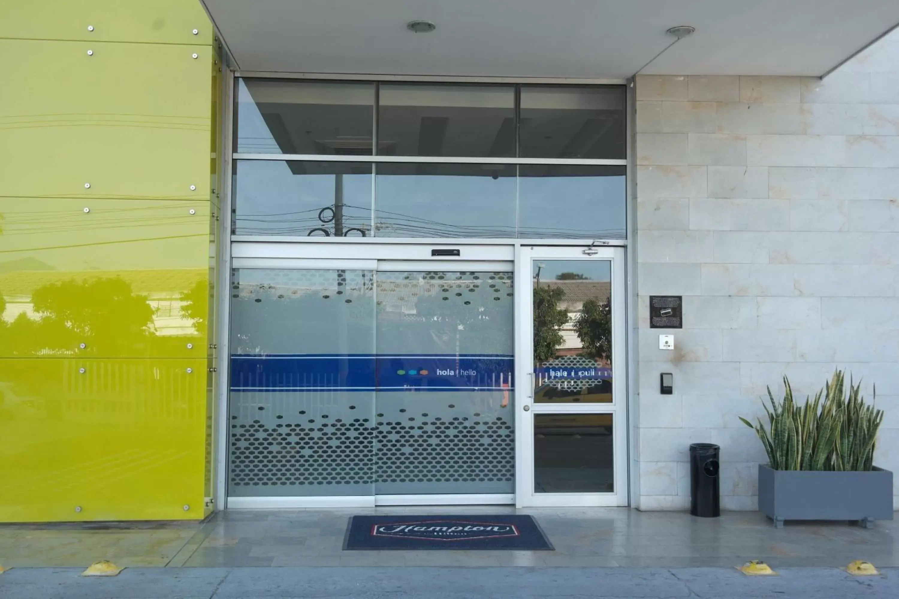 Property building in Hampton By Hilton Valledupar Property building in Hampton By Hilton Valledupar