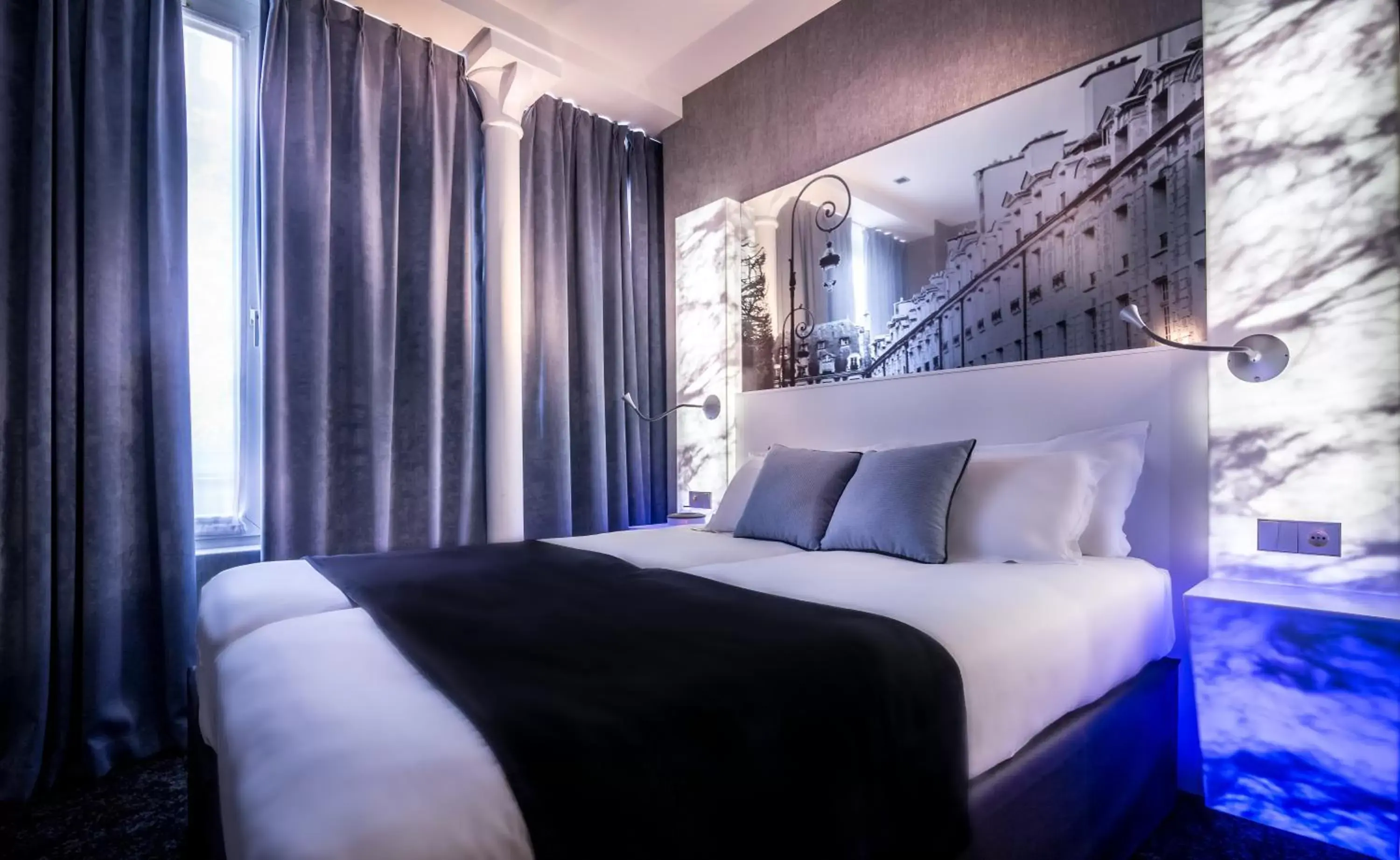 Bedroom, Bed in Hotel Marais Grands Boulevards