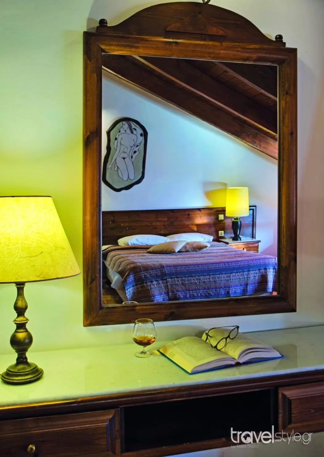 Decorative detail, Bed in Anemolia Mountain Resort